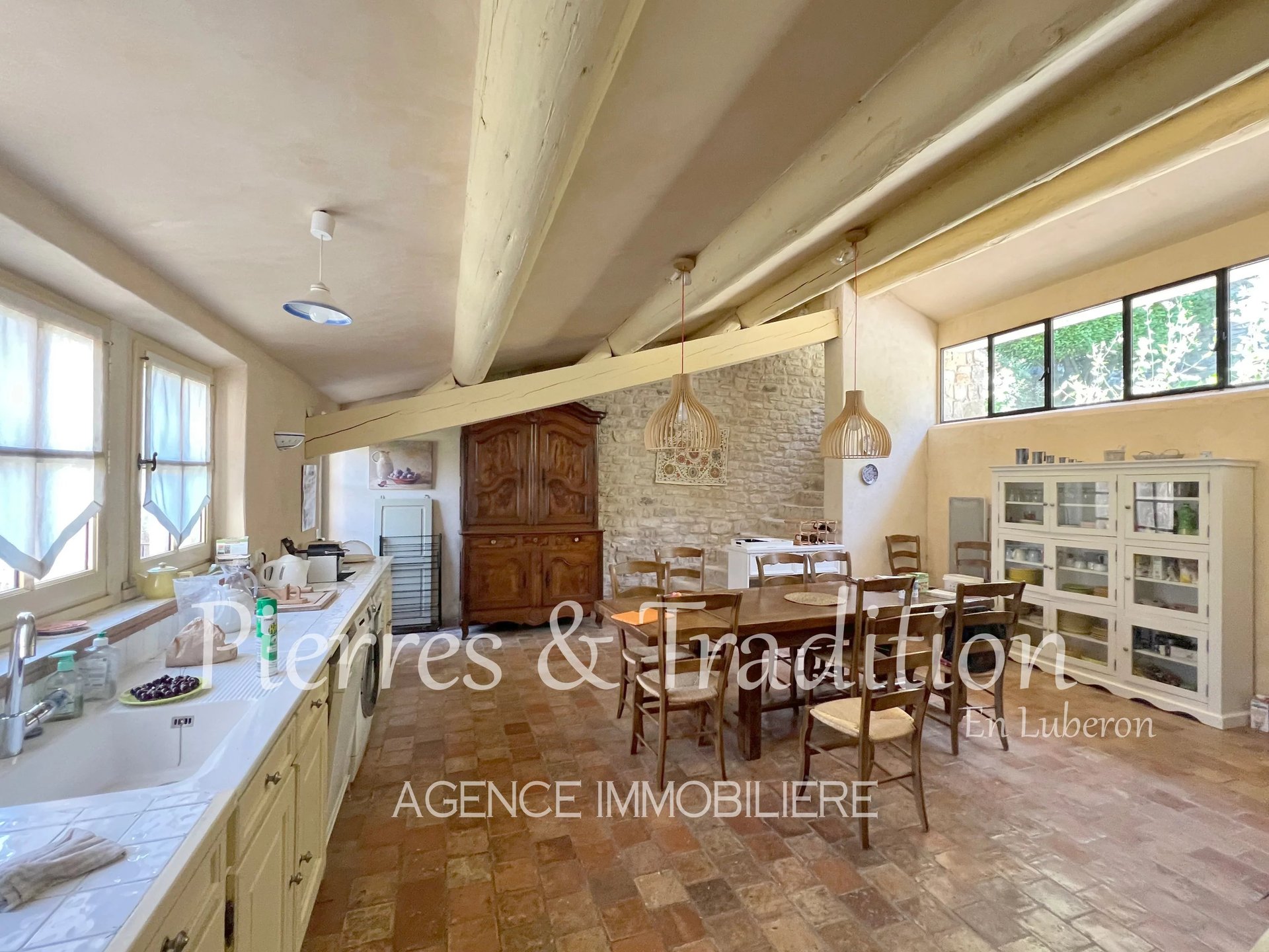 Maison à vendre, 285m², Saint-Martin-de-Castillon