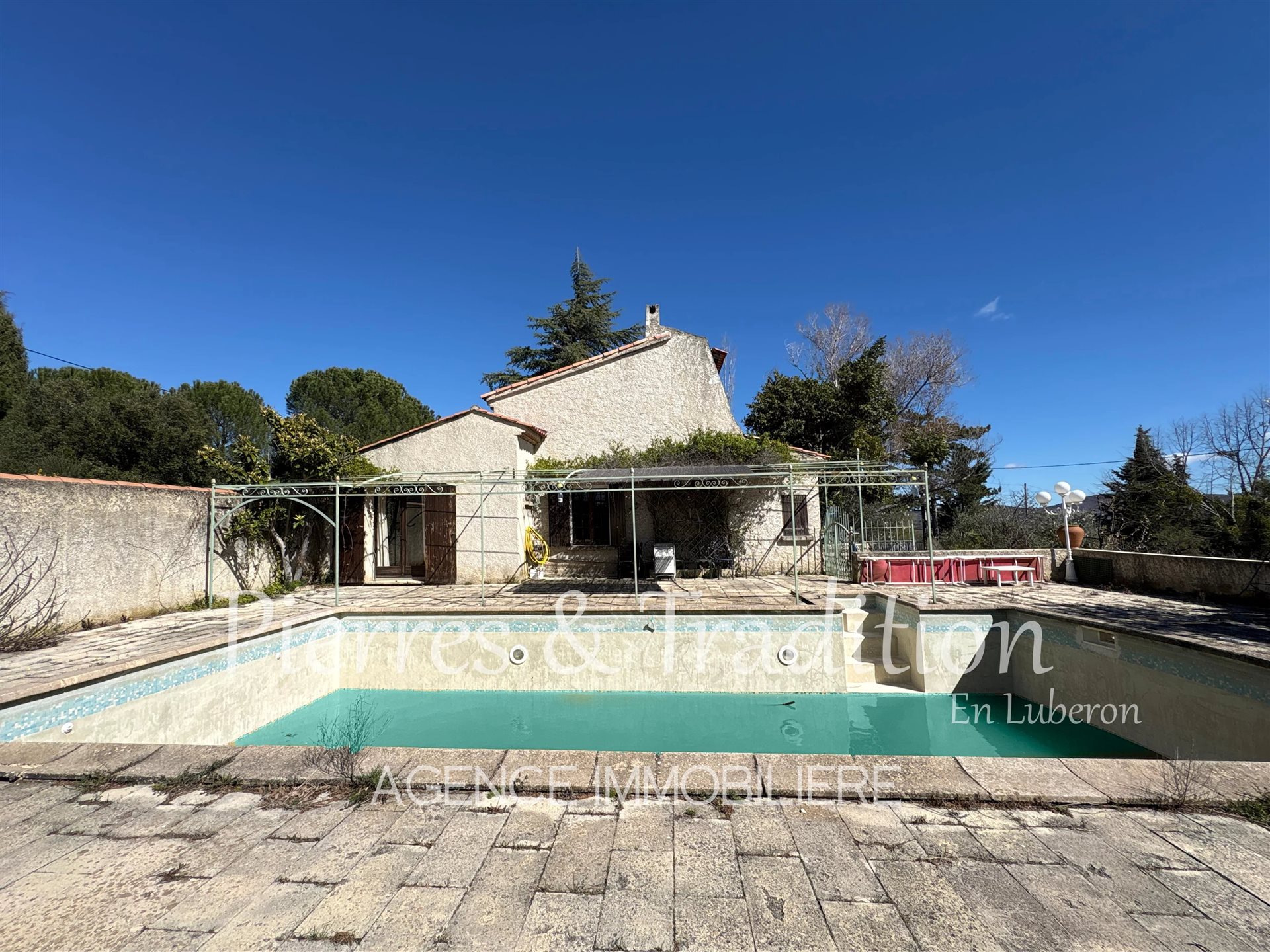 Maison à vendre, 95m², Reillanne