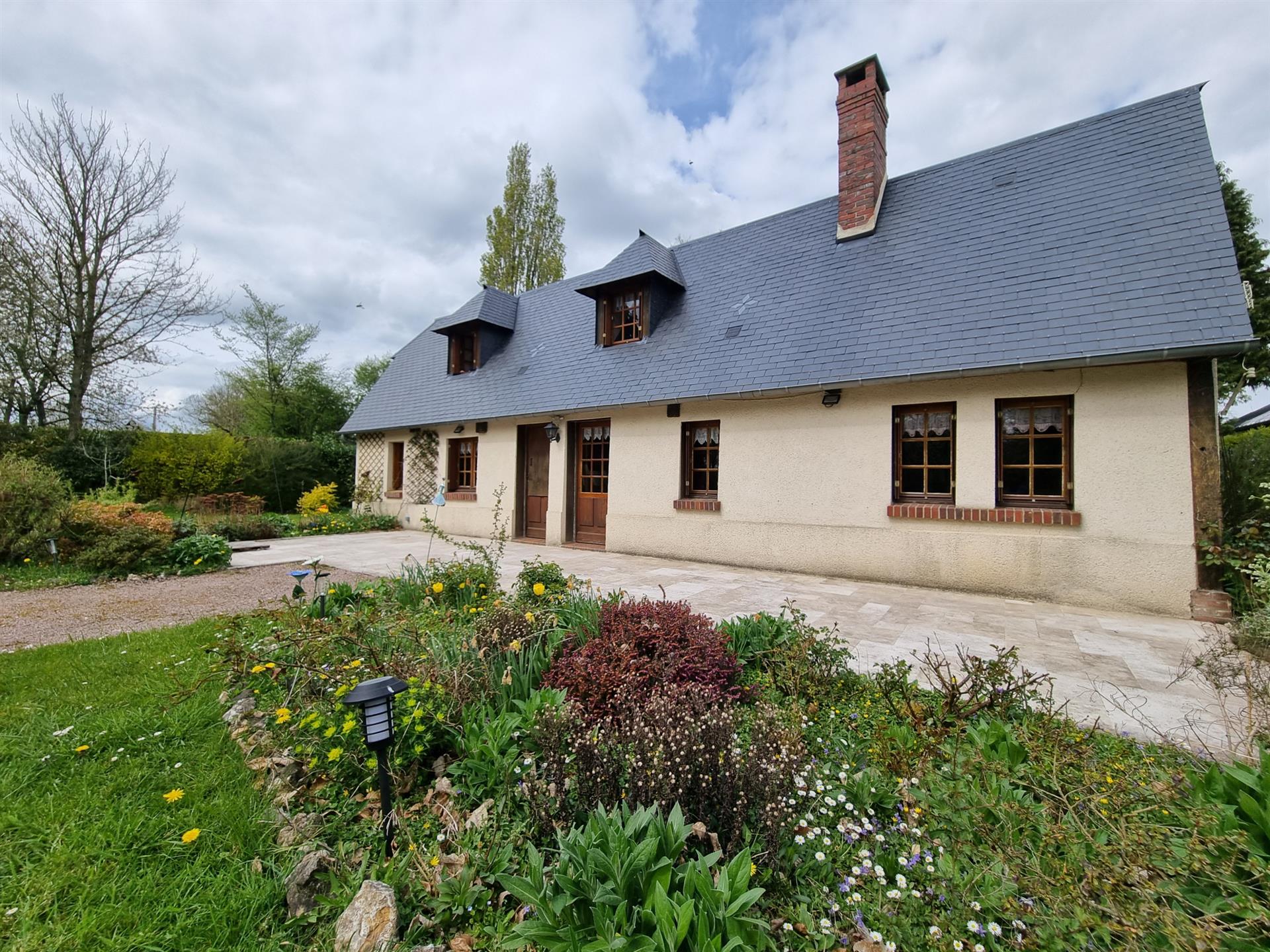 Maison à vendre, 104m², Bernay