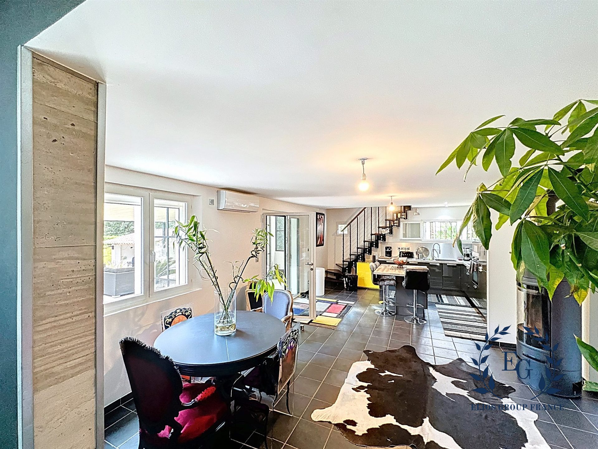 Maison à vendre, 207m², La Roquebrussanne