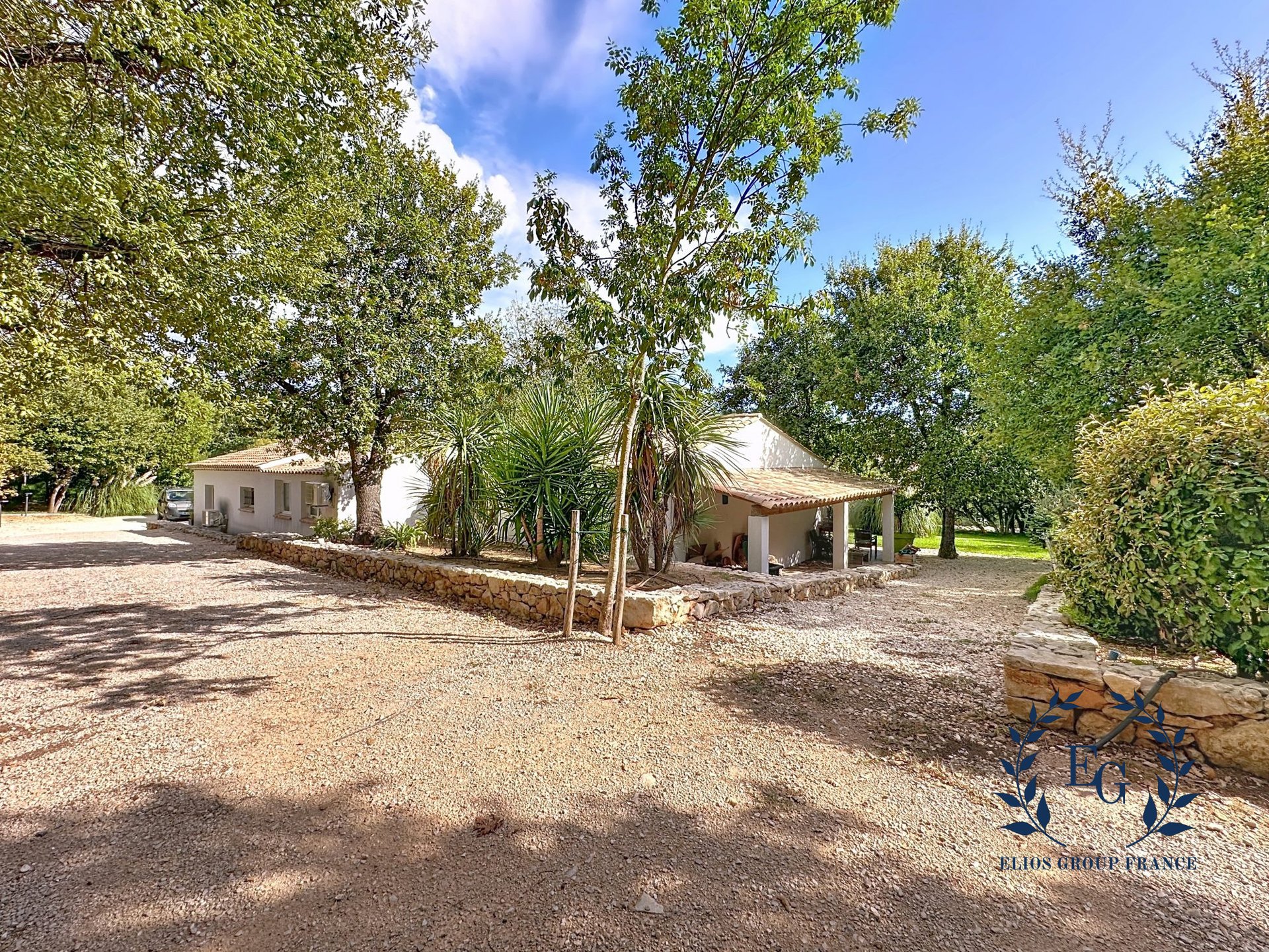 Maison à vendre, 207m², La Roquebrussanne