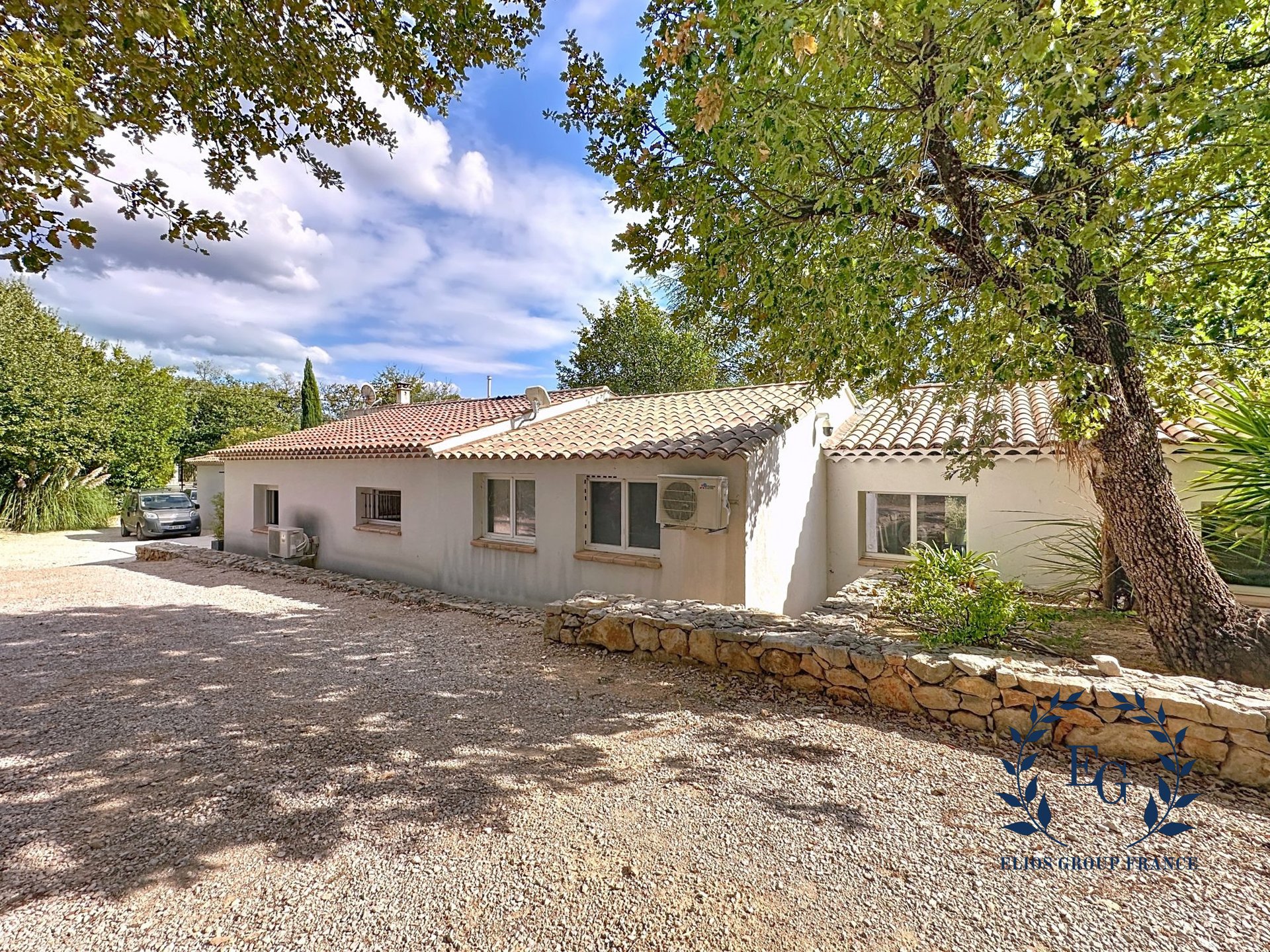Maison à vendre, 207m², La Roquebrussanne