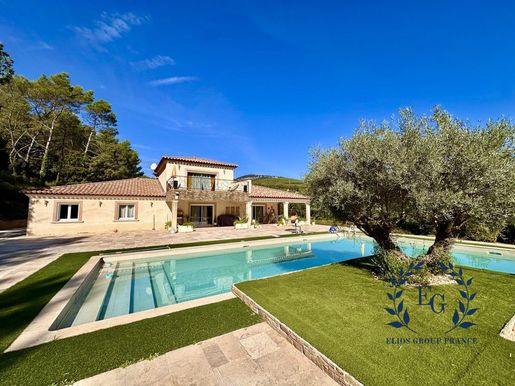 Maison 6 pièces 357 m² · à Besse-sur-Issole · 357 m² · 1 036 000 €