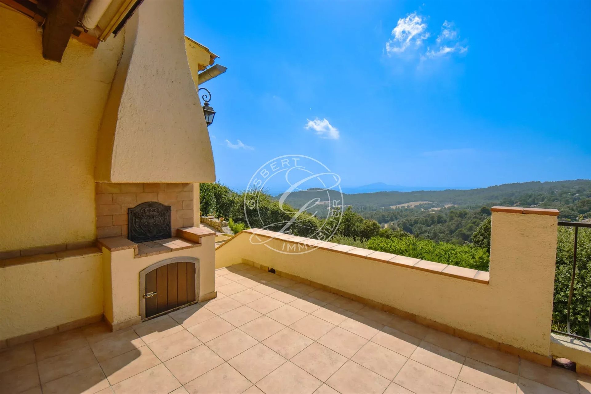 Maison à vendre, 138m², Tourtour
