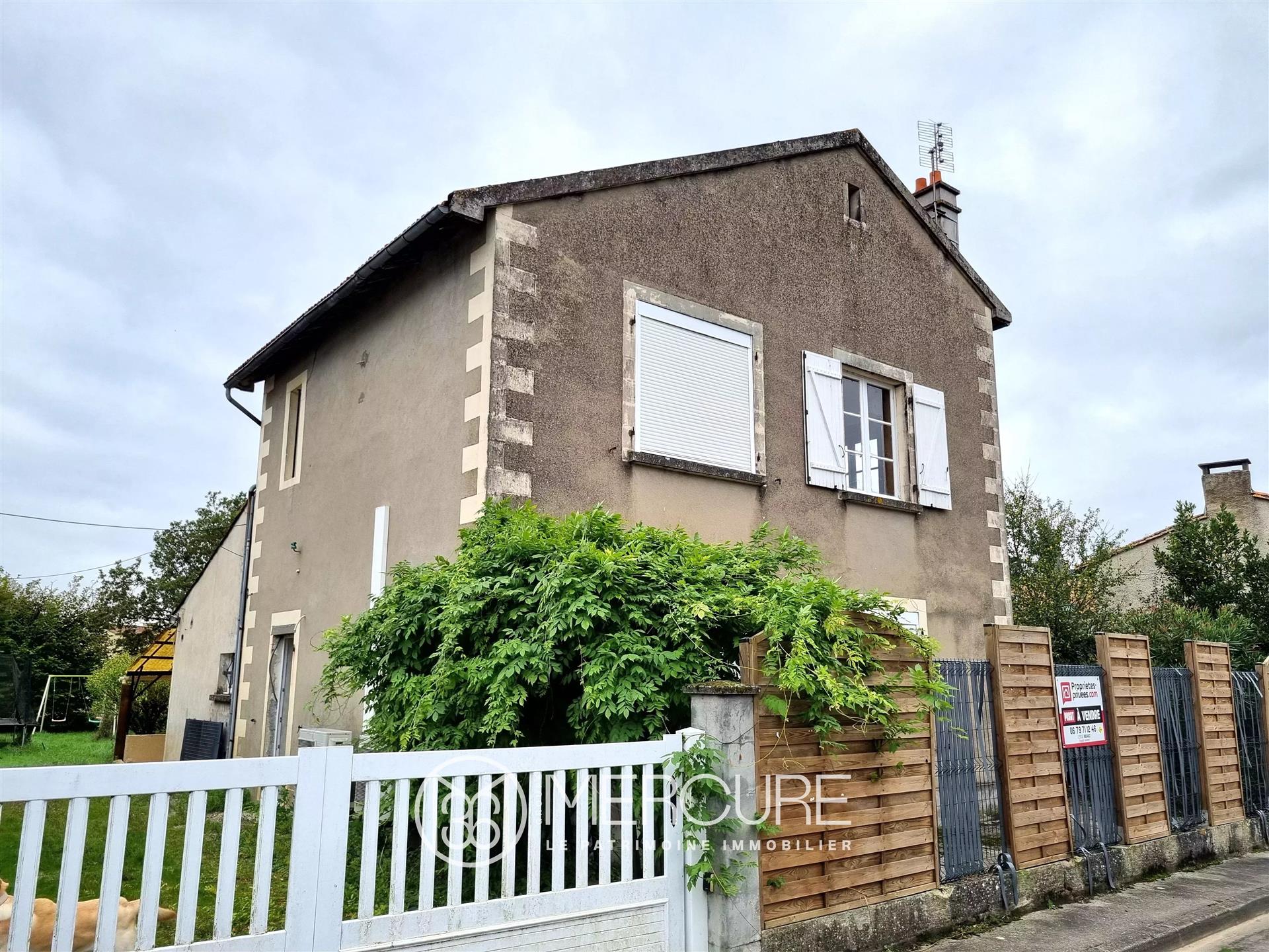 Maison à vendre, 121m², Paizay-Naudouin-Embourie