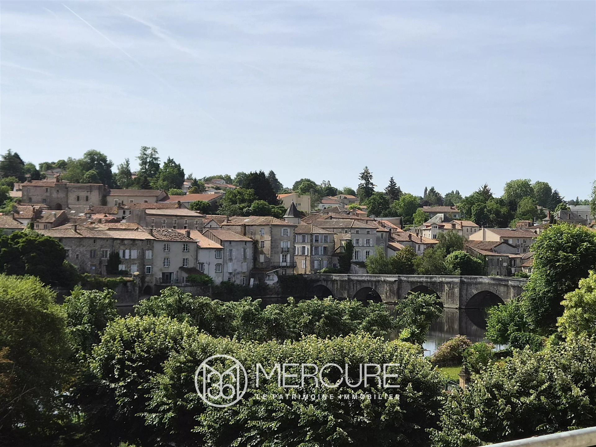 Appartement à vendre, 92m², Confolens