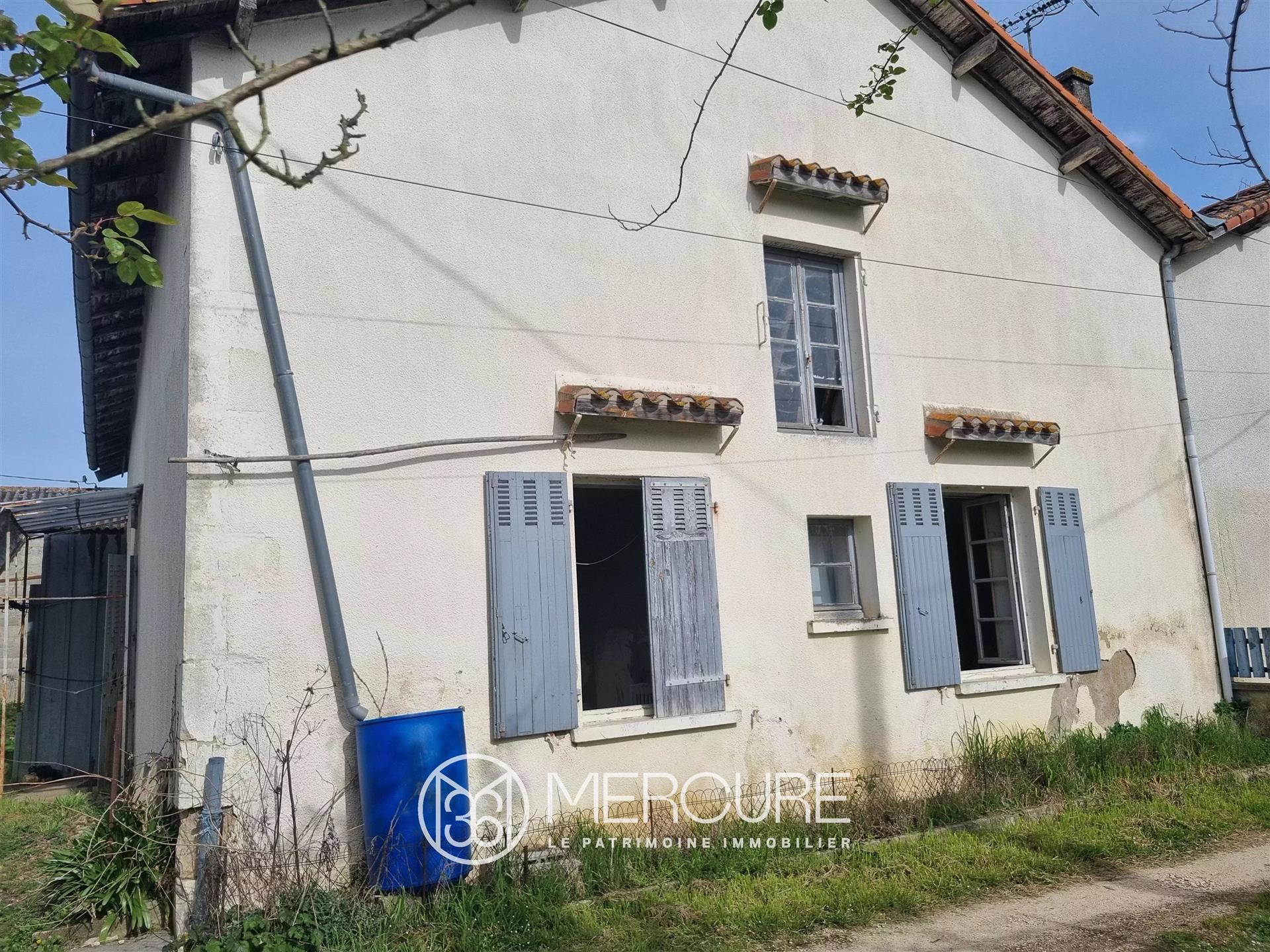 Maison à vendre, 79m², Civray