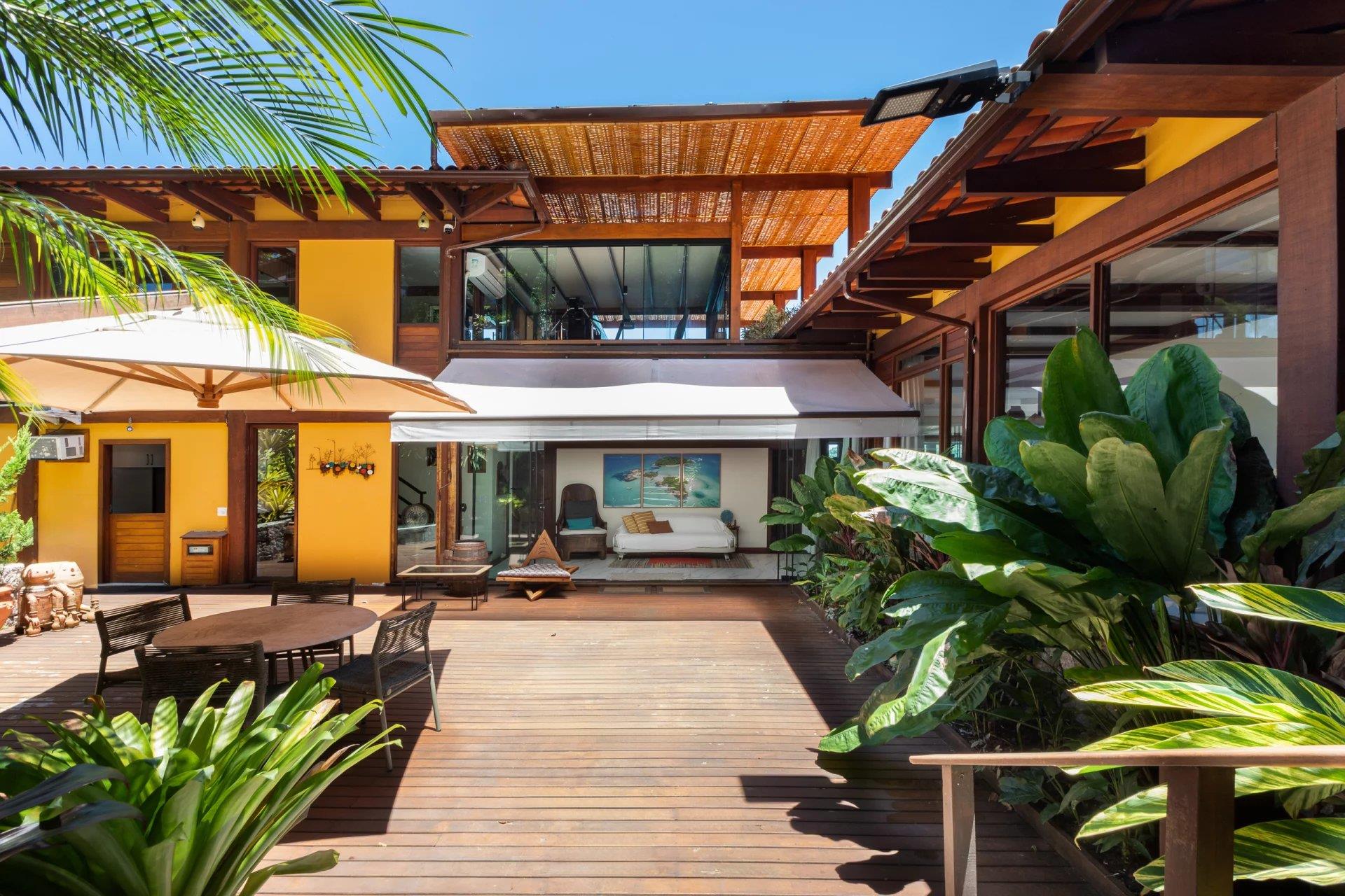 Ang064 - Luxury Seafront Home in Angra dos Reis
