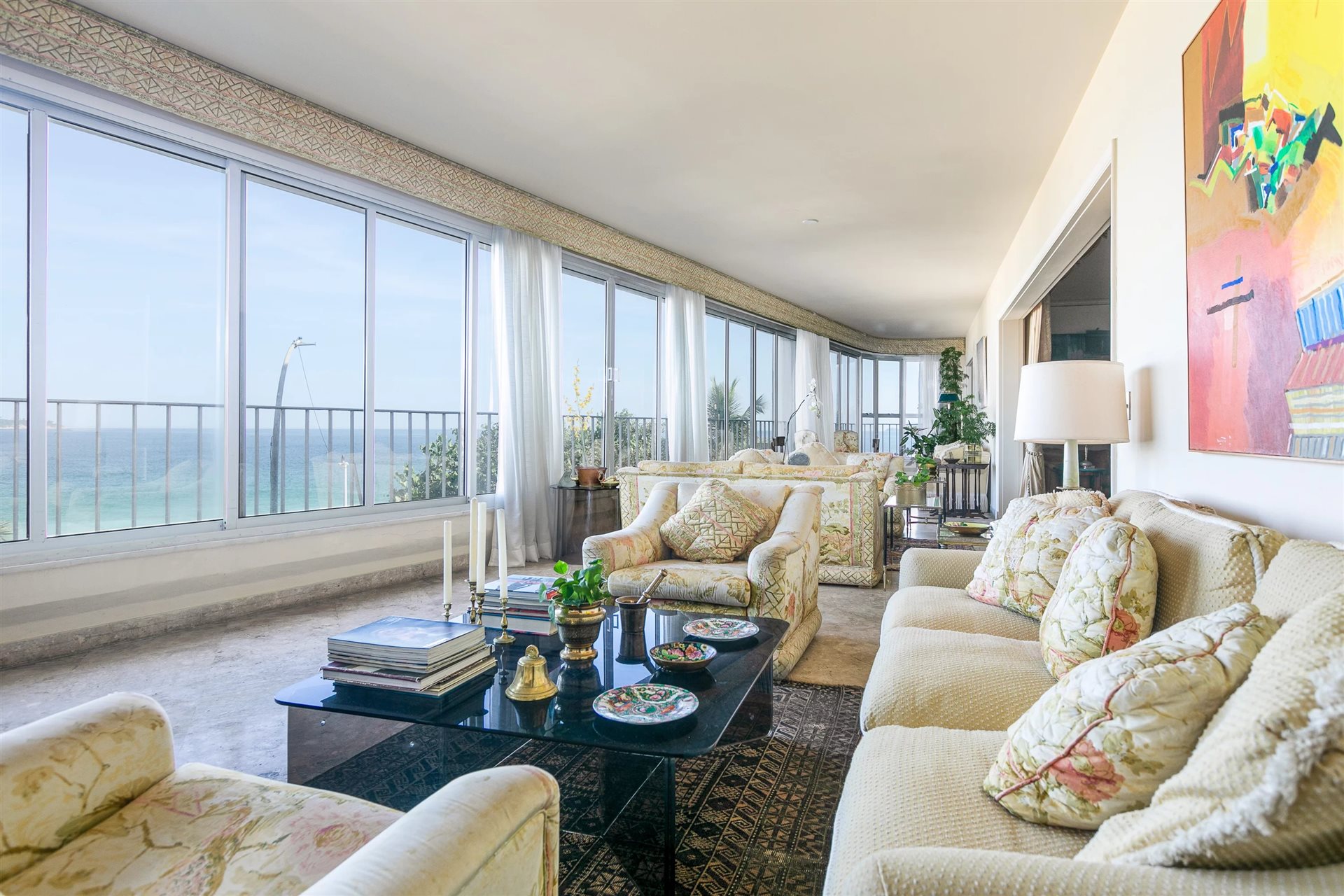 Rio276 - Large Seafront Apartment in Arpoador