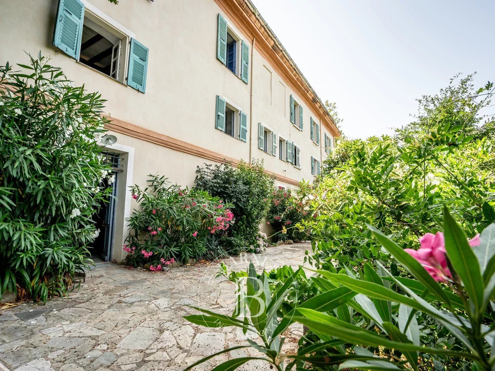 Maison à vendre, 710m², Saint-Florent