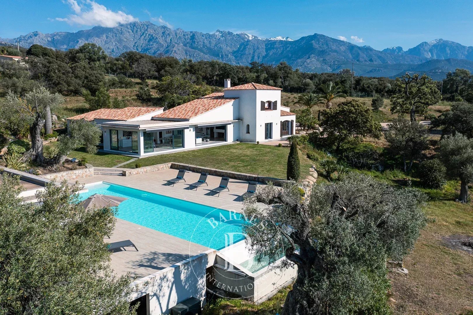 Maison à vendre, 380m², Lumio