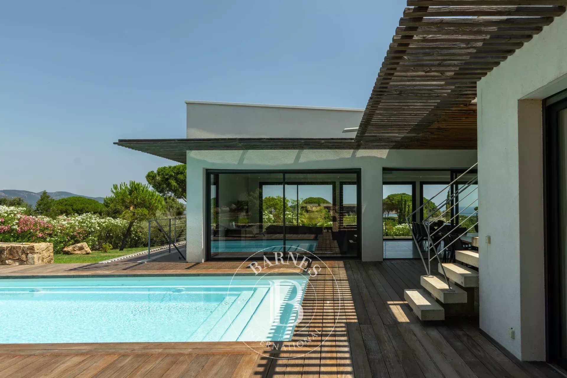 Maison à vendre, 300m², Sainte-Lucie de Porto-Vecchio