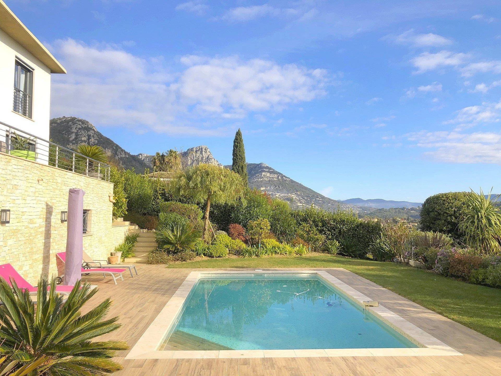 Maison à vendre, 165m², Vence