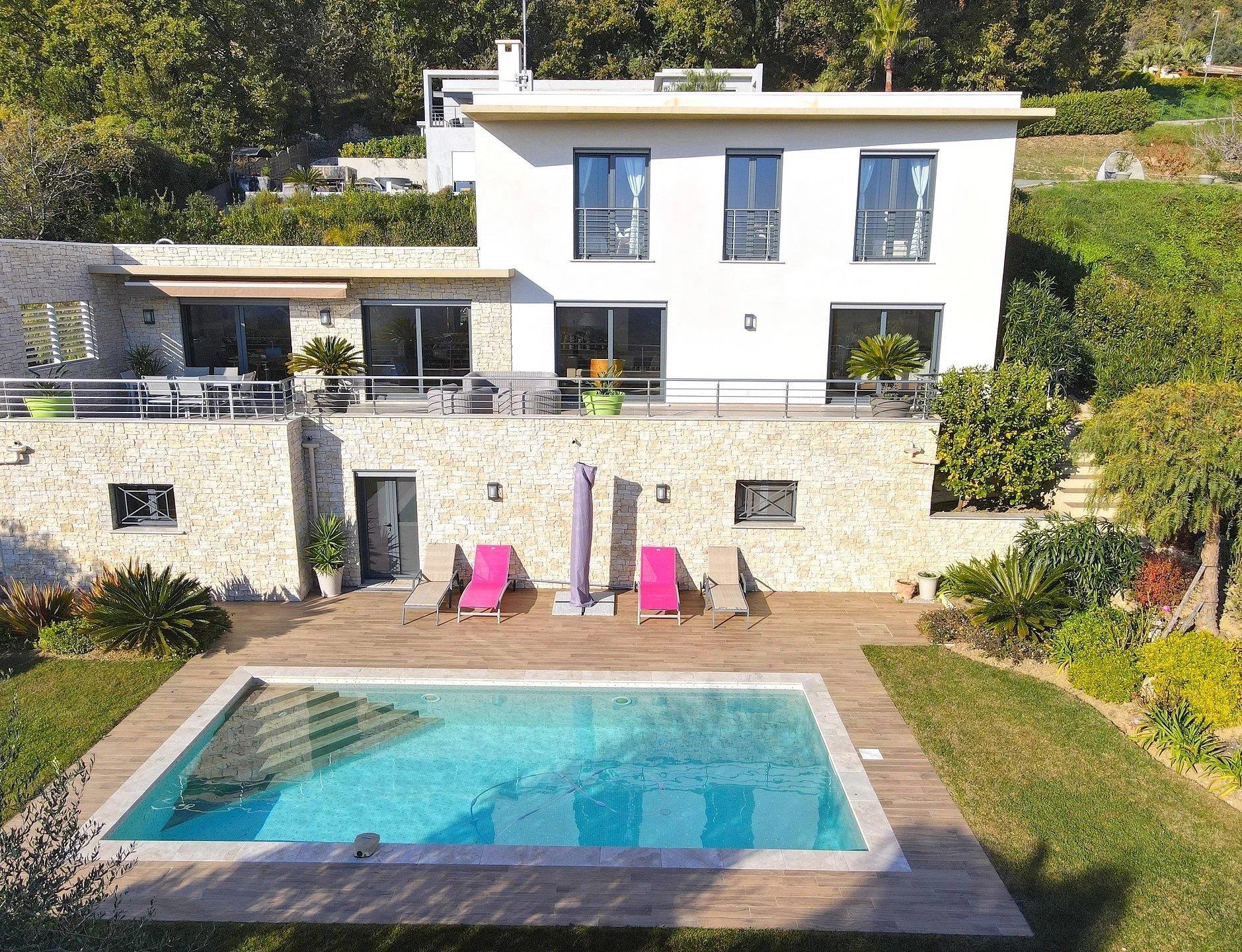Maison à vendre, 165m², Vence
