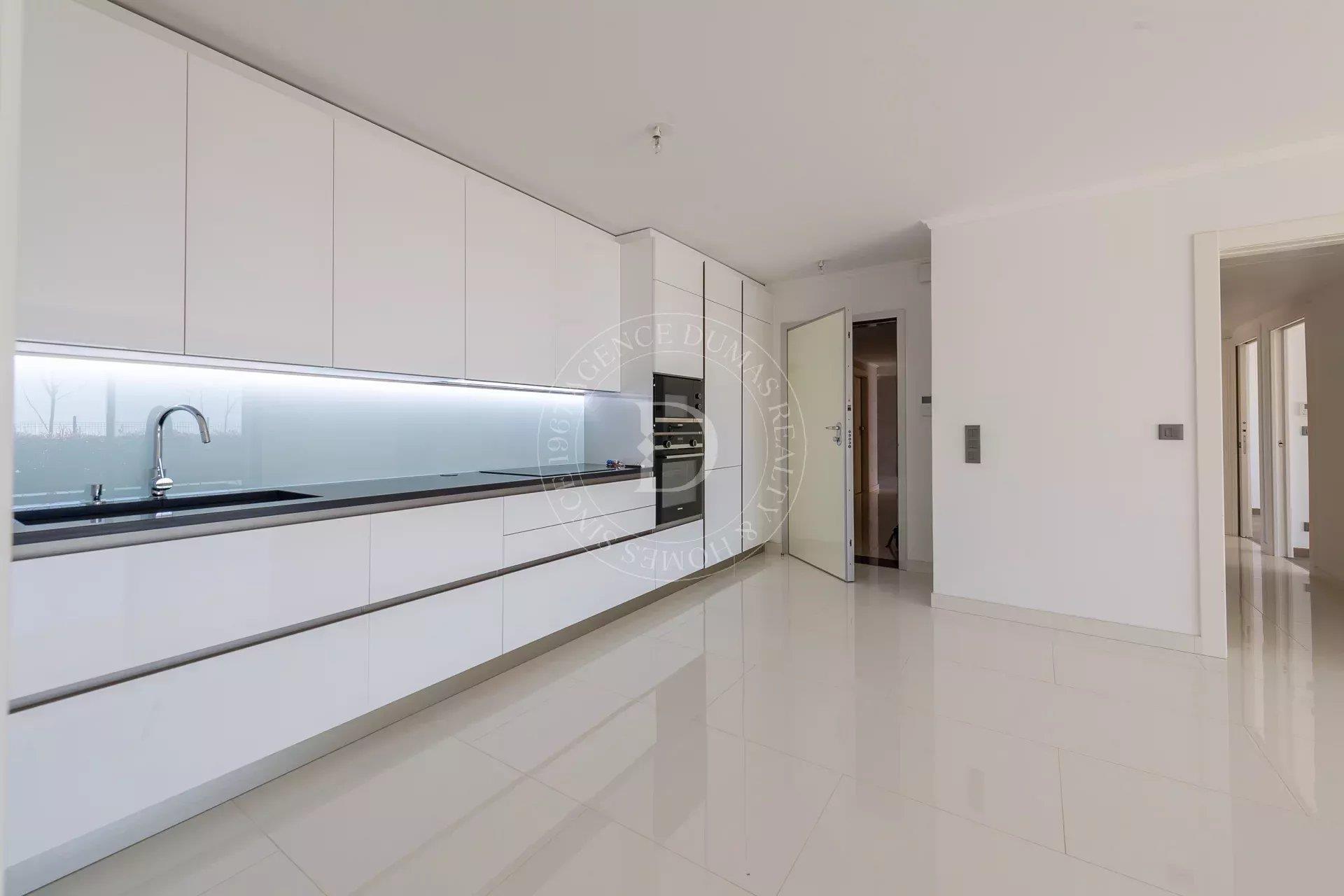 Appartement à vendre, 98m², Roquebrune-Cap-Martin