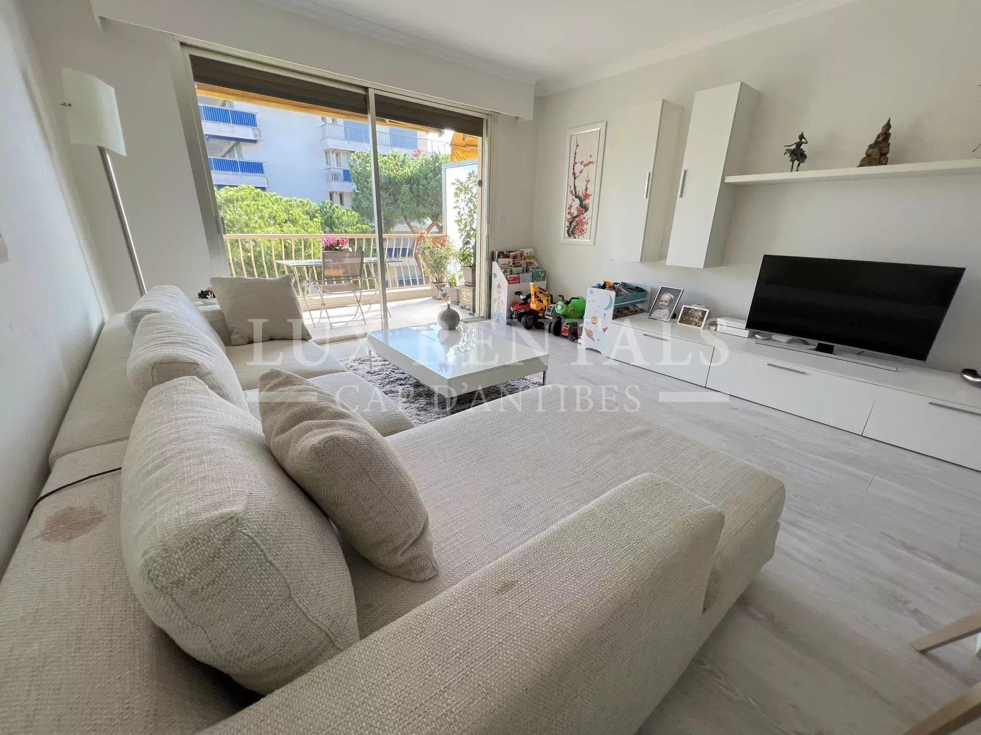 Appartement à louer, 65m², Antibes