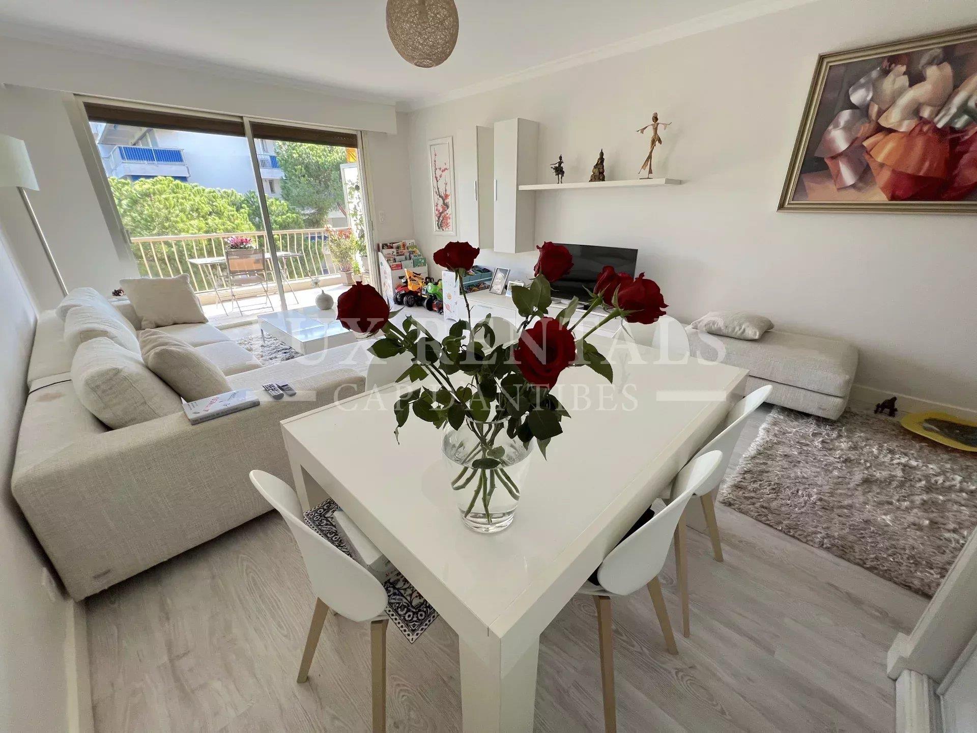 Appartement à louer, 65m², Antibes