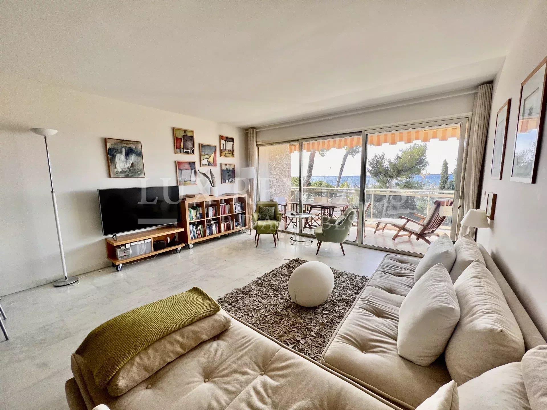 Appartement à louer, 80m², Antibes