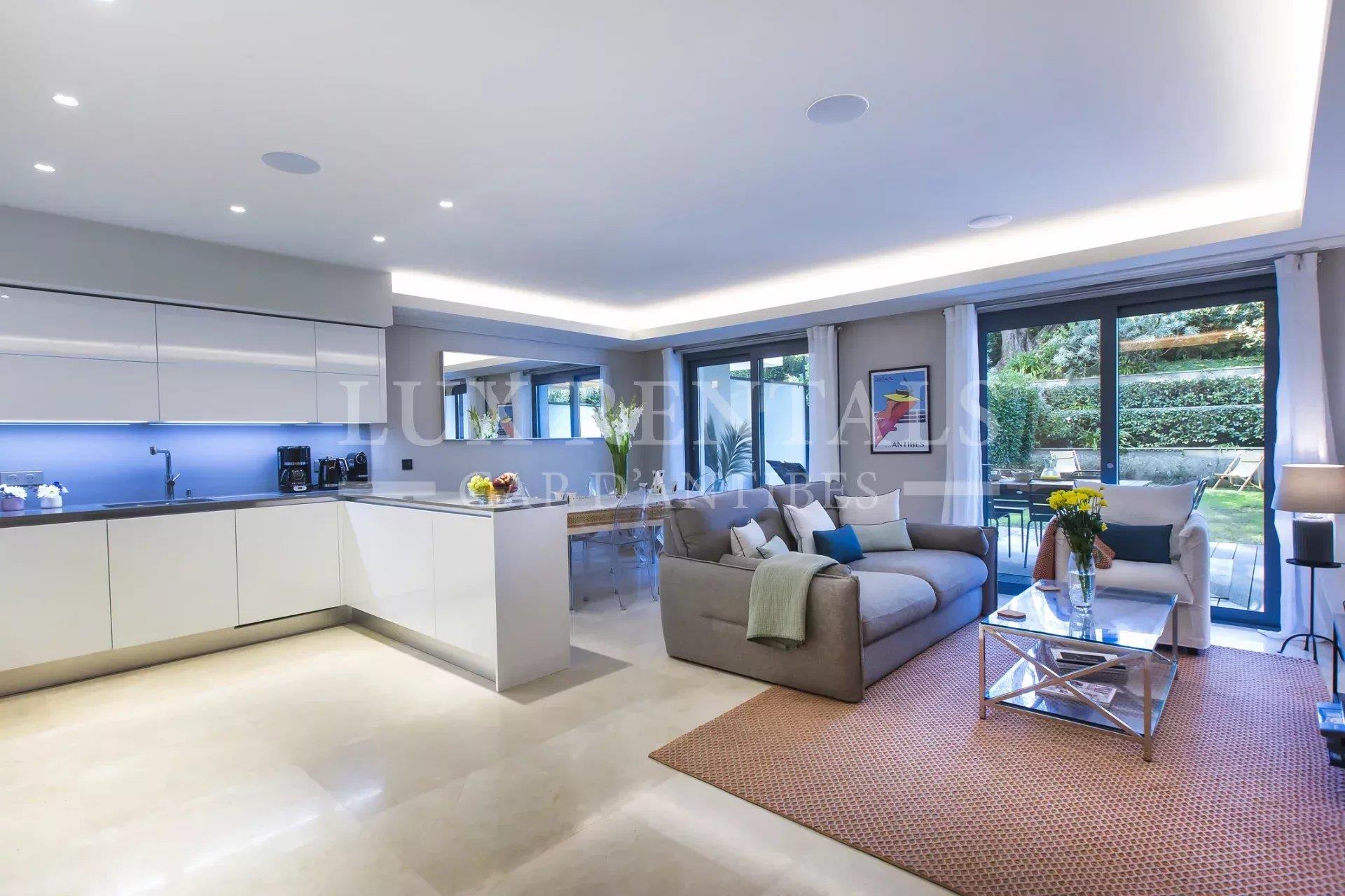 Appartement à louer, 92m², Antibes