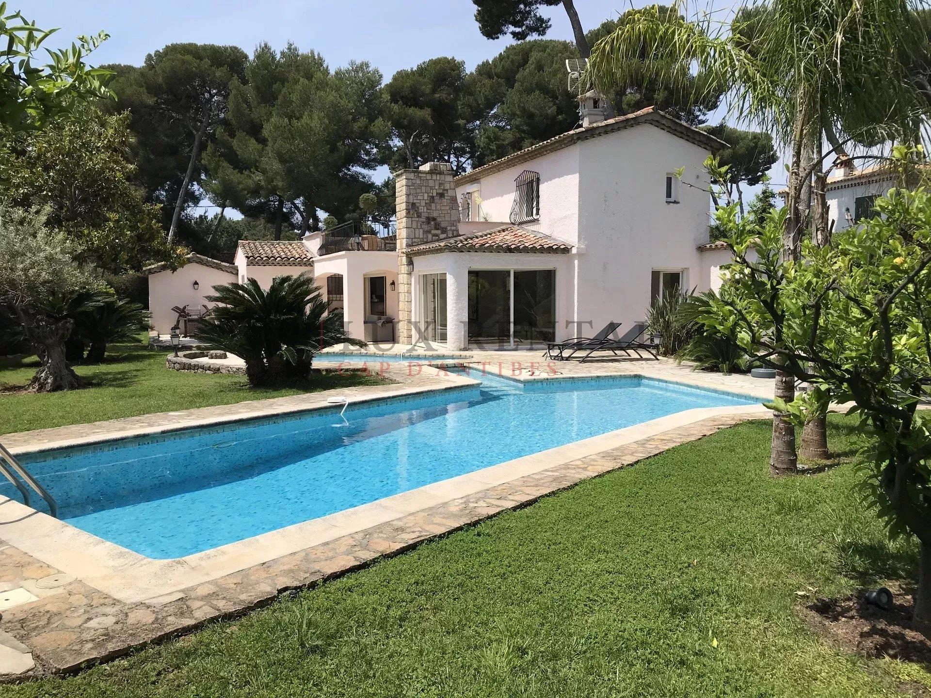 Maison à louer, 200m², Antibes