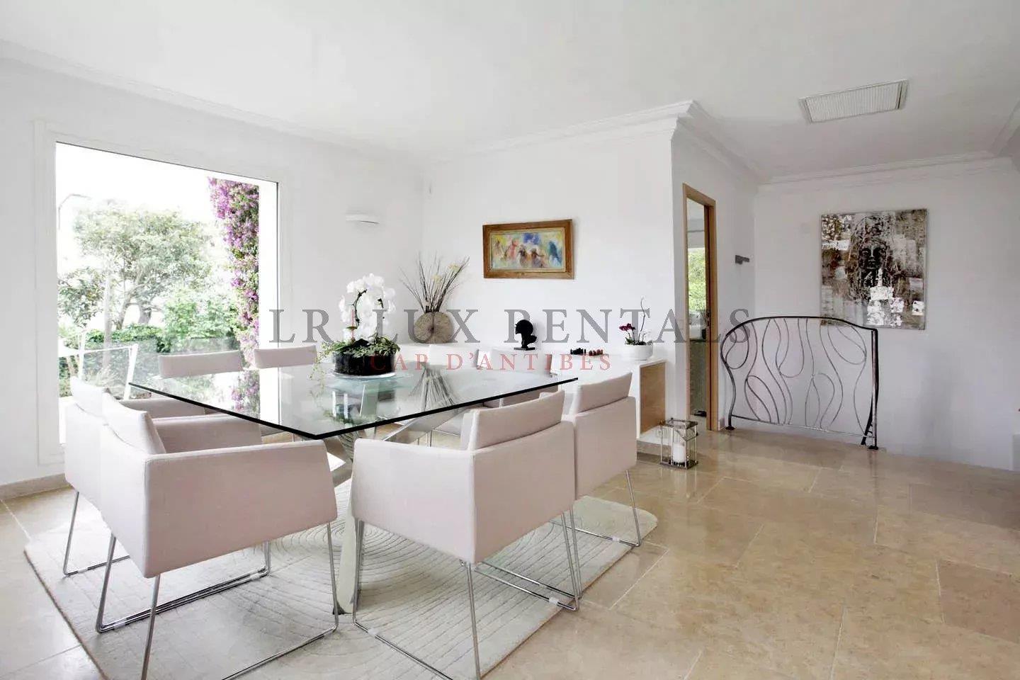 Maison à louer, 240m², Antibes