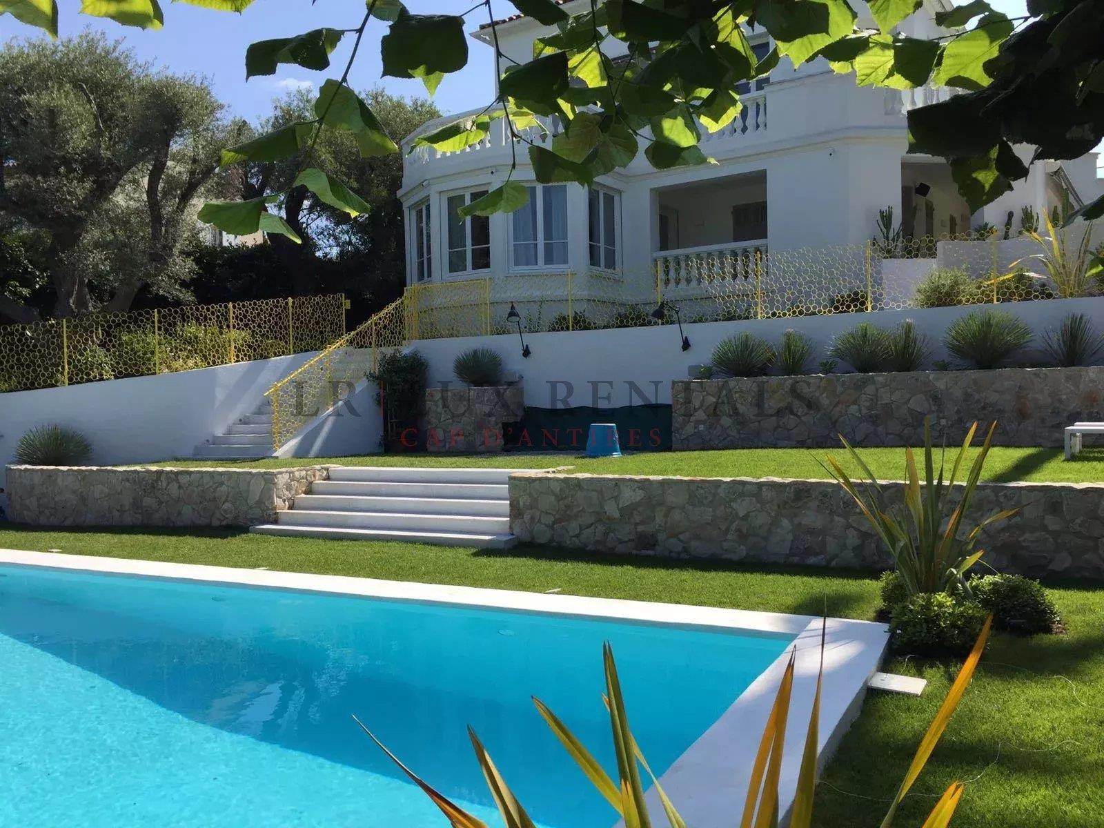 Maison à louer, 350m², Antibes