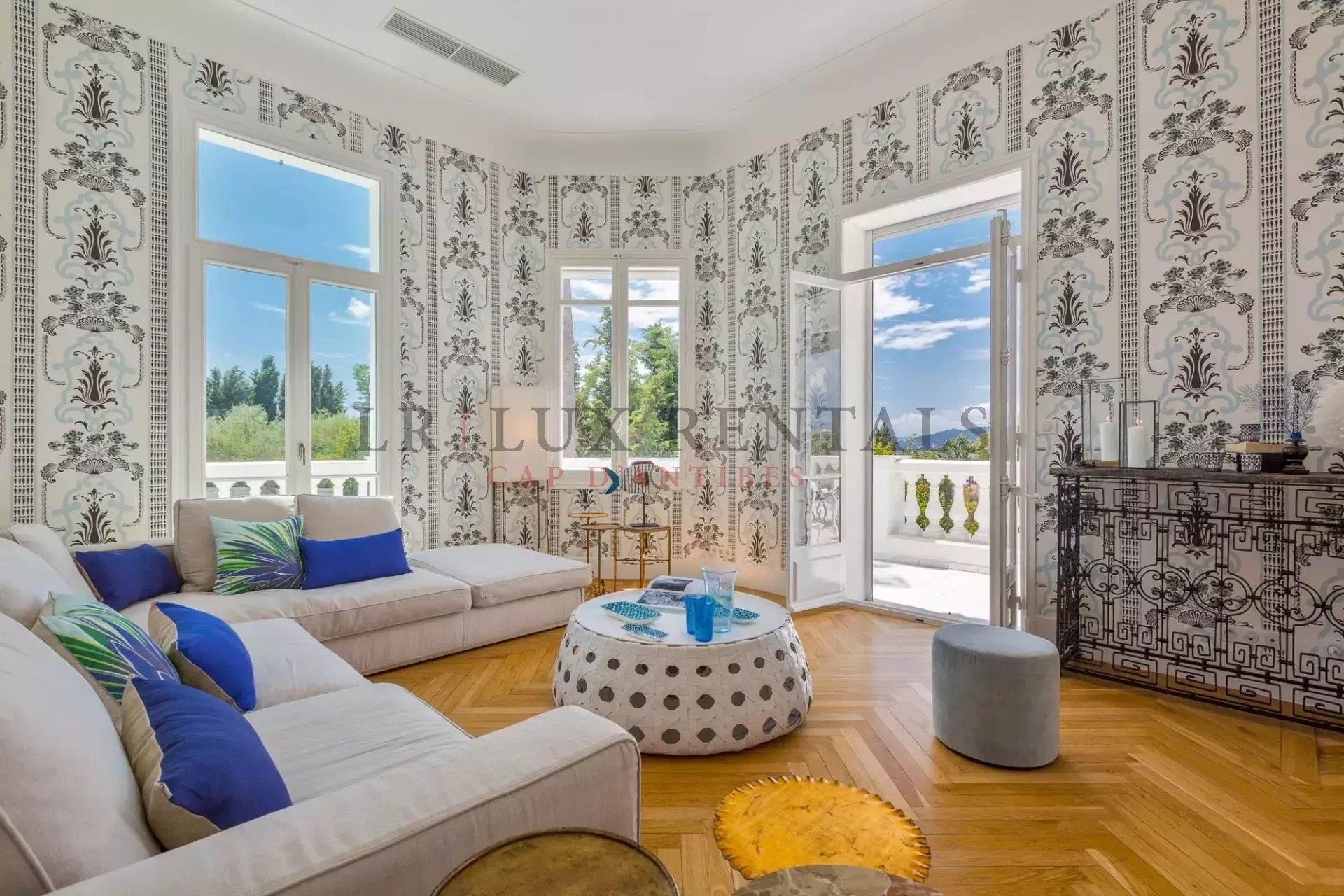 Maison à louer, 350m², Antibes