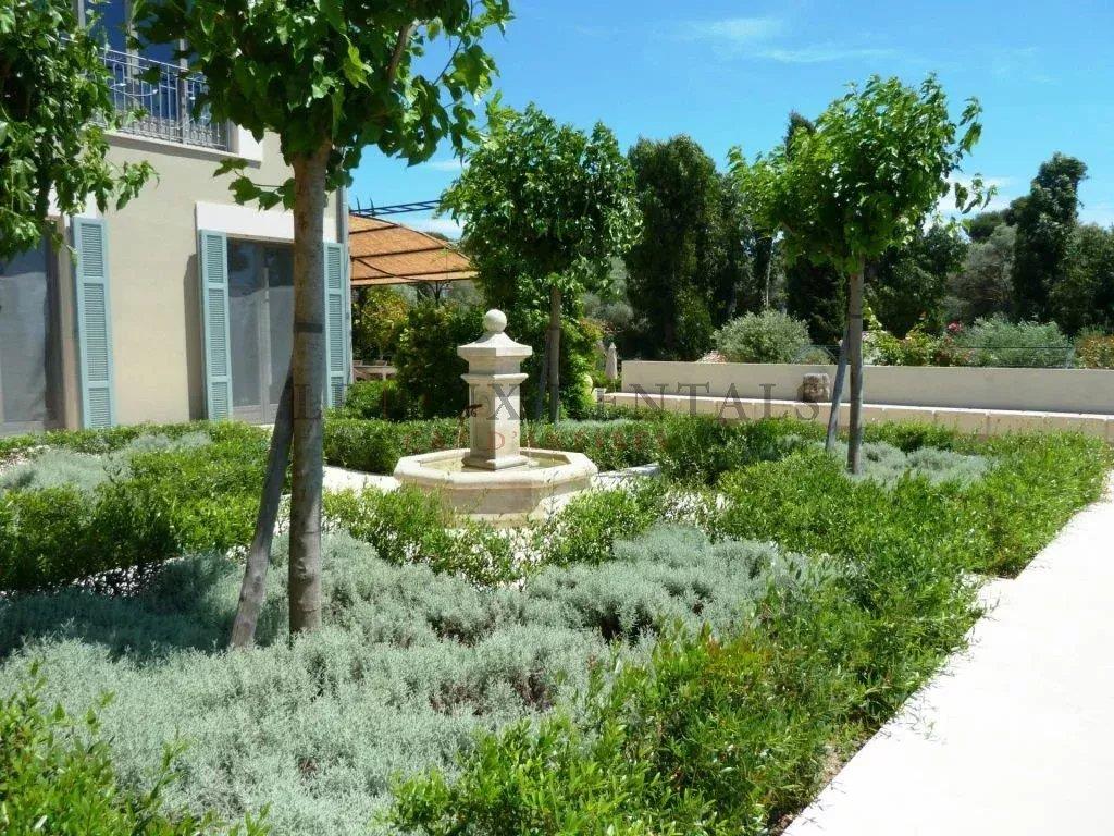 Maison à louer, 600m², Antibes