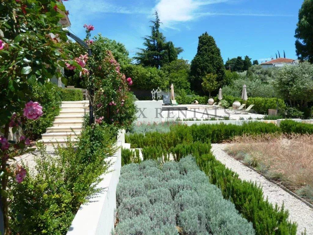 Maison à louer, 600m², Antibes