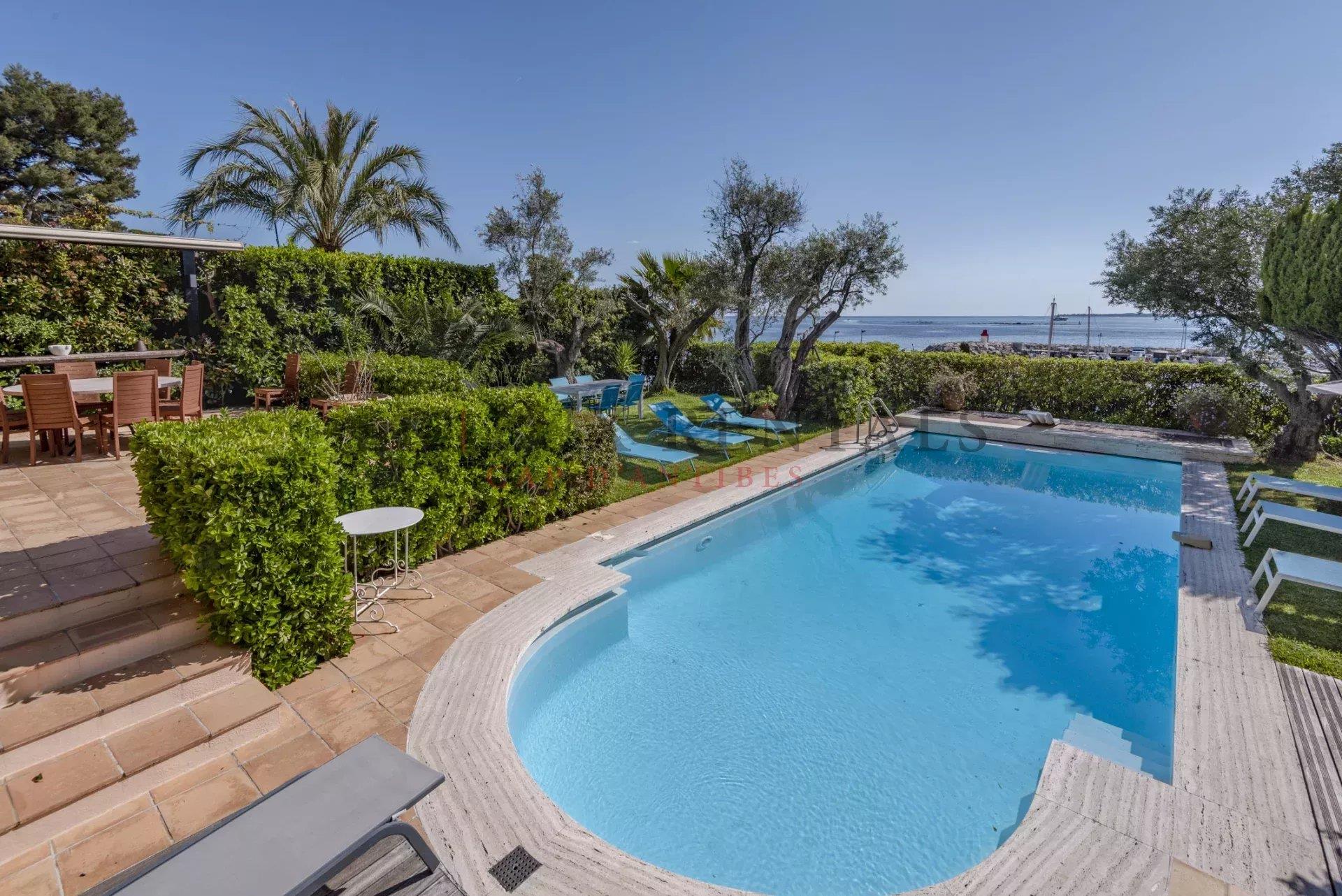 Maison à louer, 260m², Antibes