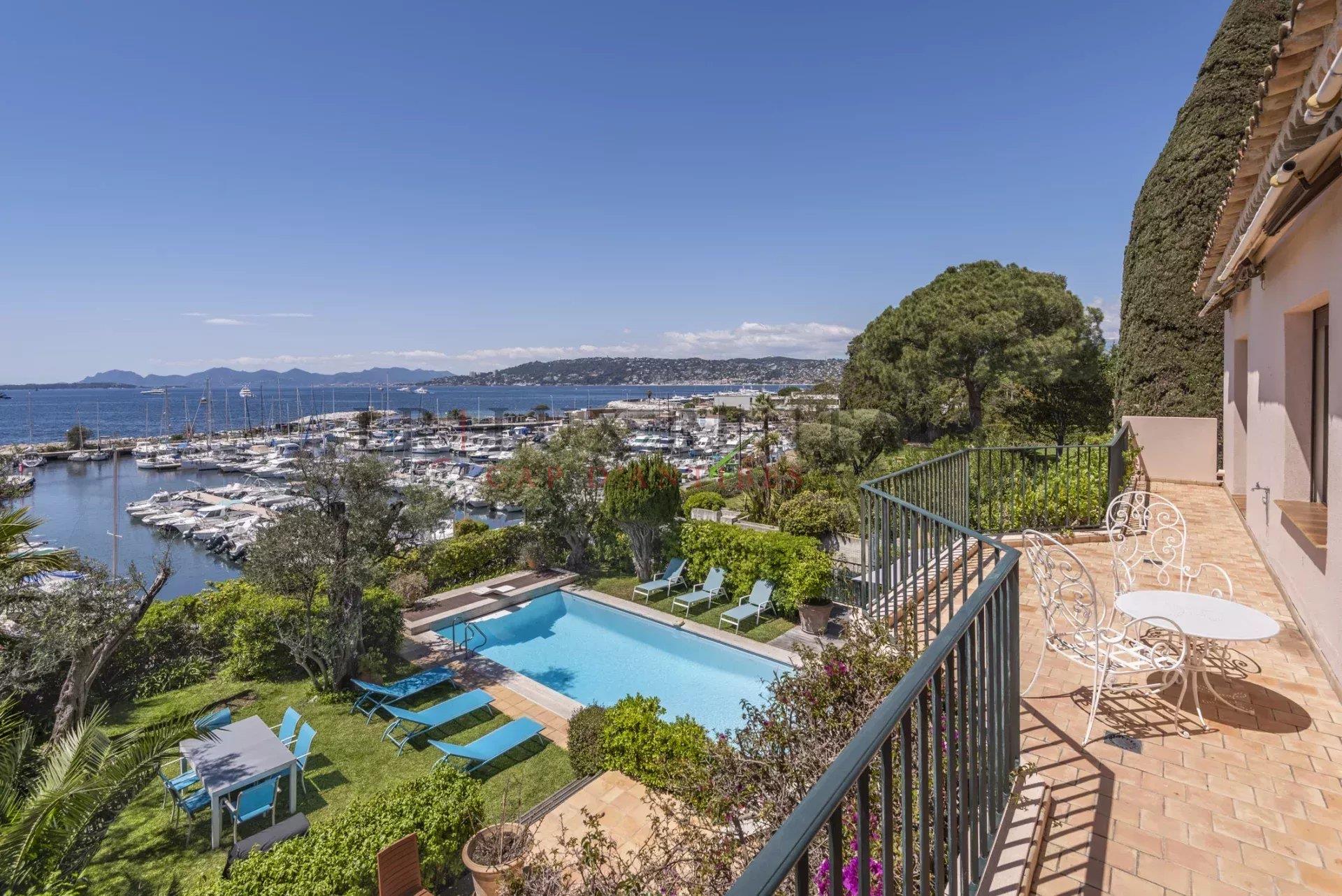 Maison à louer, 260m², Antibes