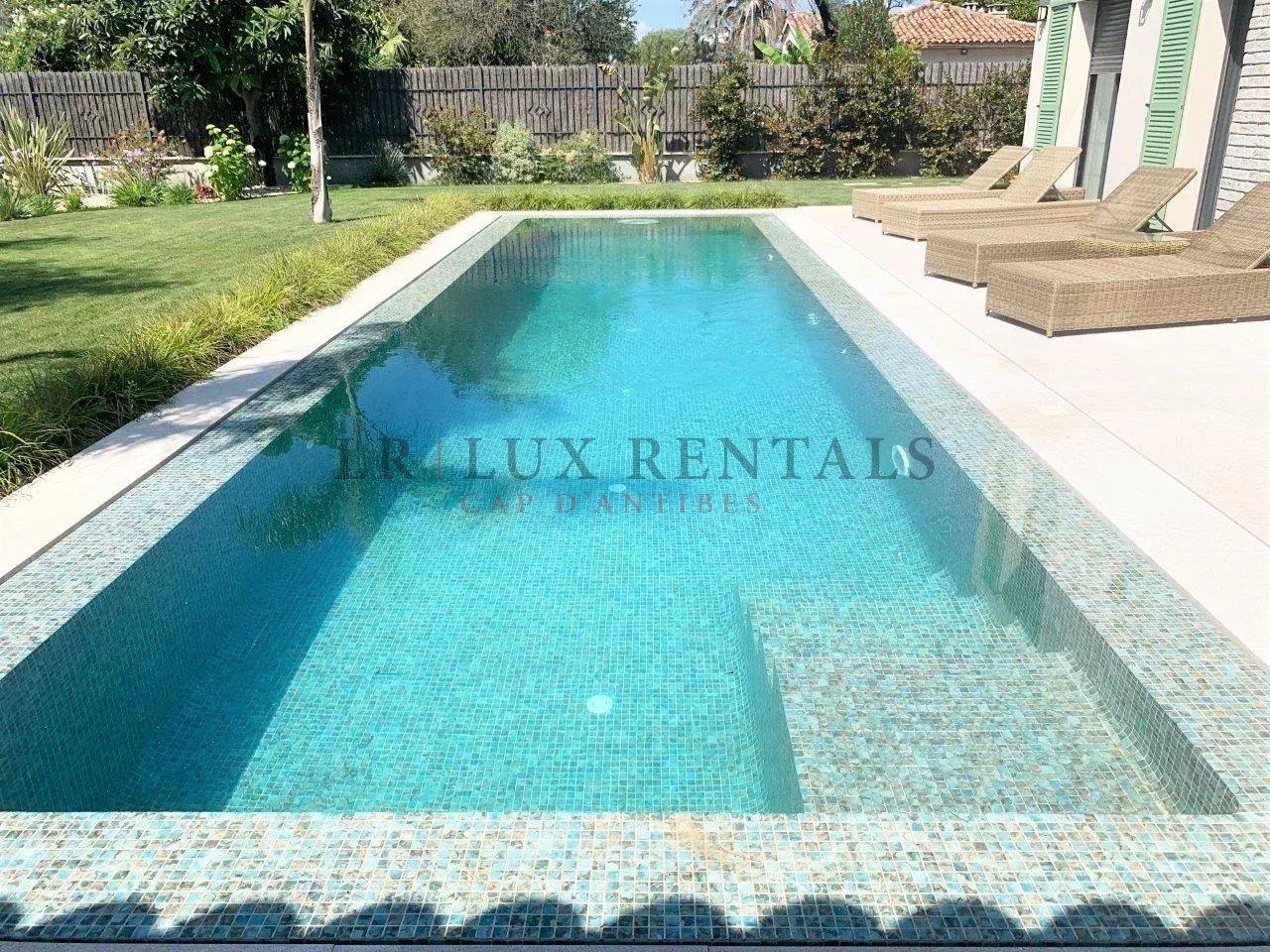 Maison à louer, 330m², Antibes
