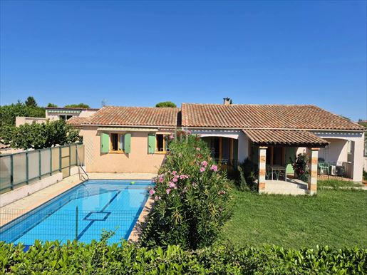 Maison 5 pièces 118 m² · à Mollégès · 118 m² · 579 500 €