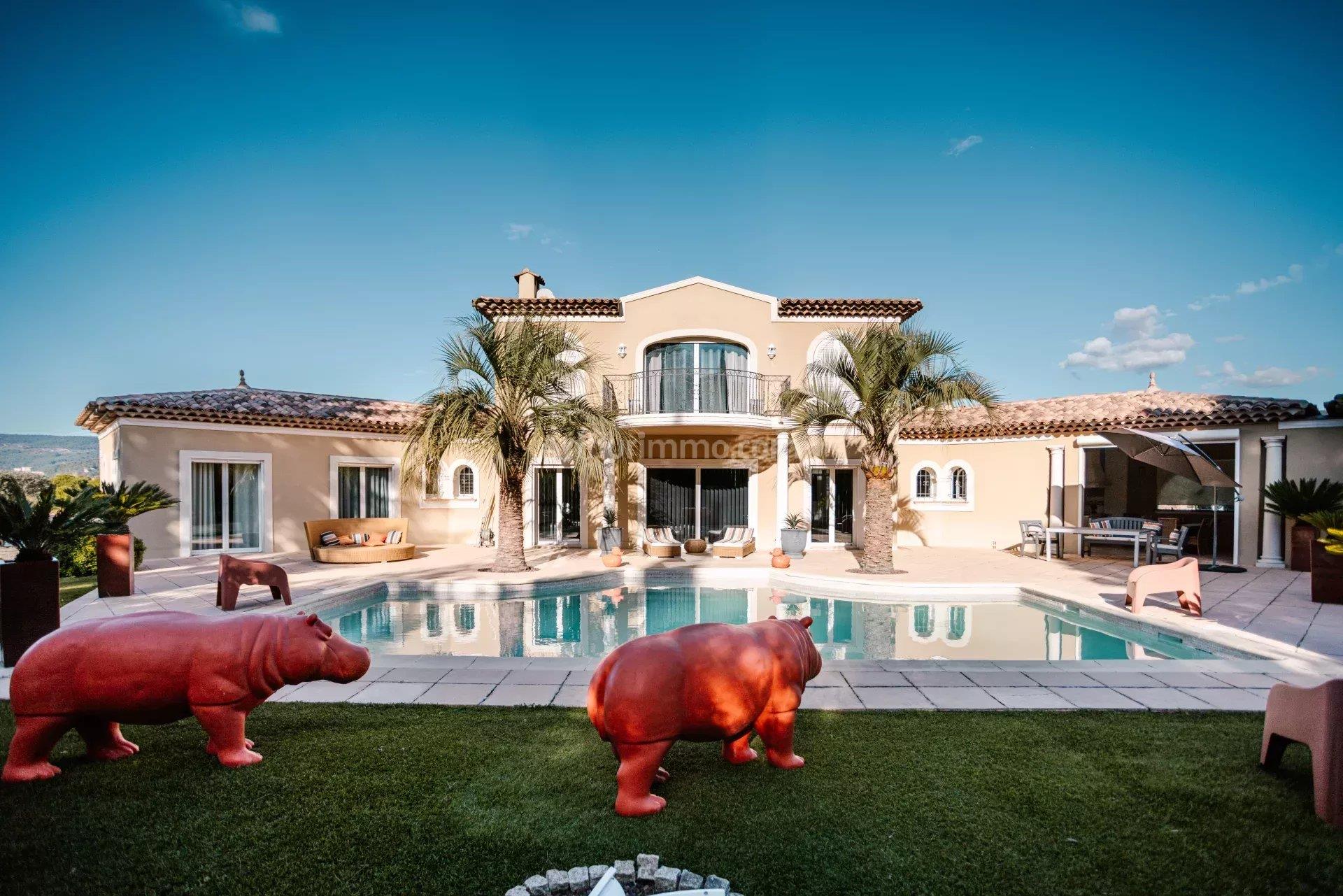 Maison à vendre, 225m², Draguignan