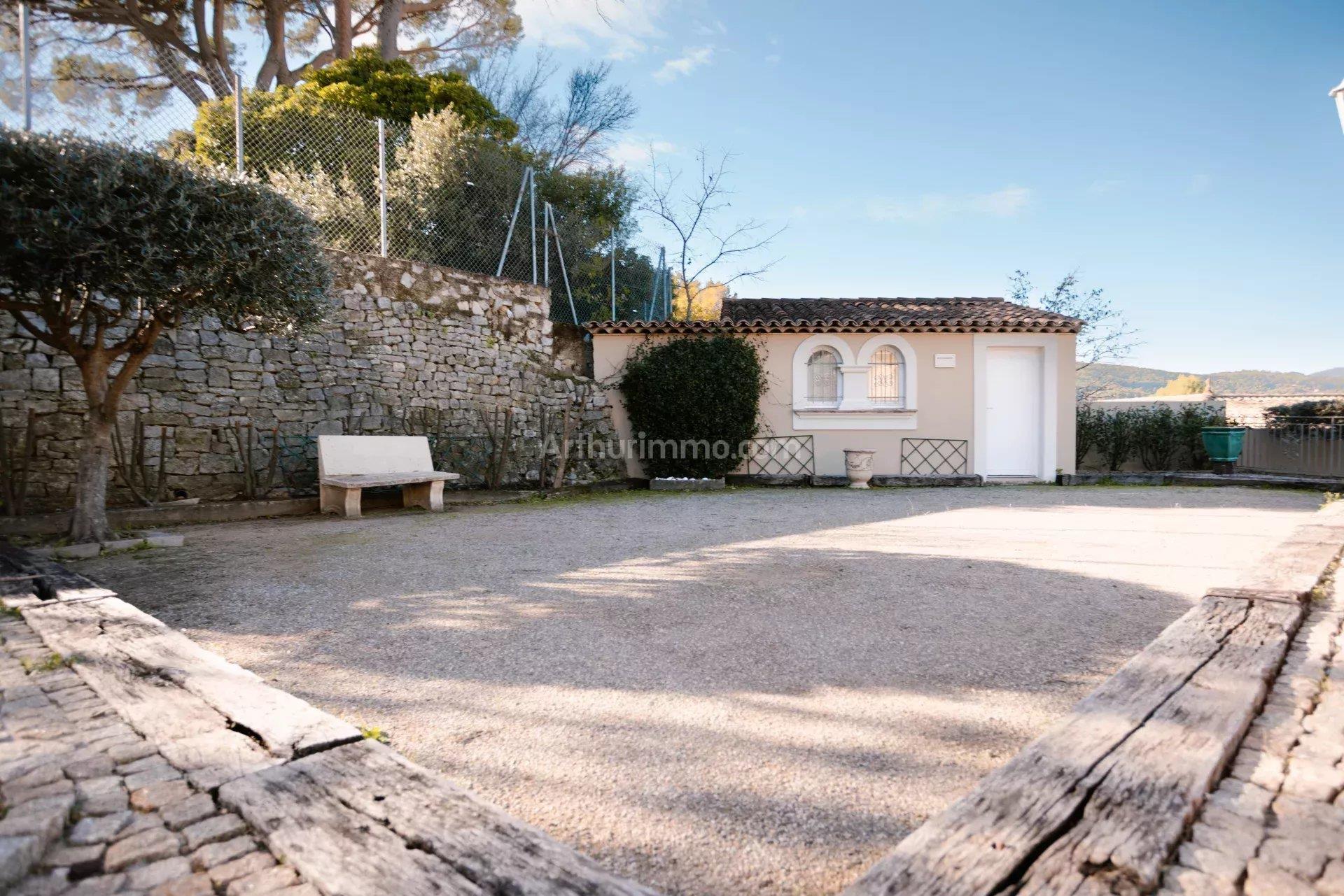Maison à vendre, 225m², Draguignan