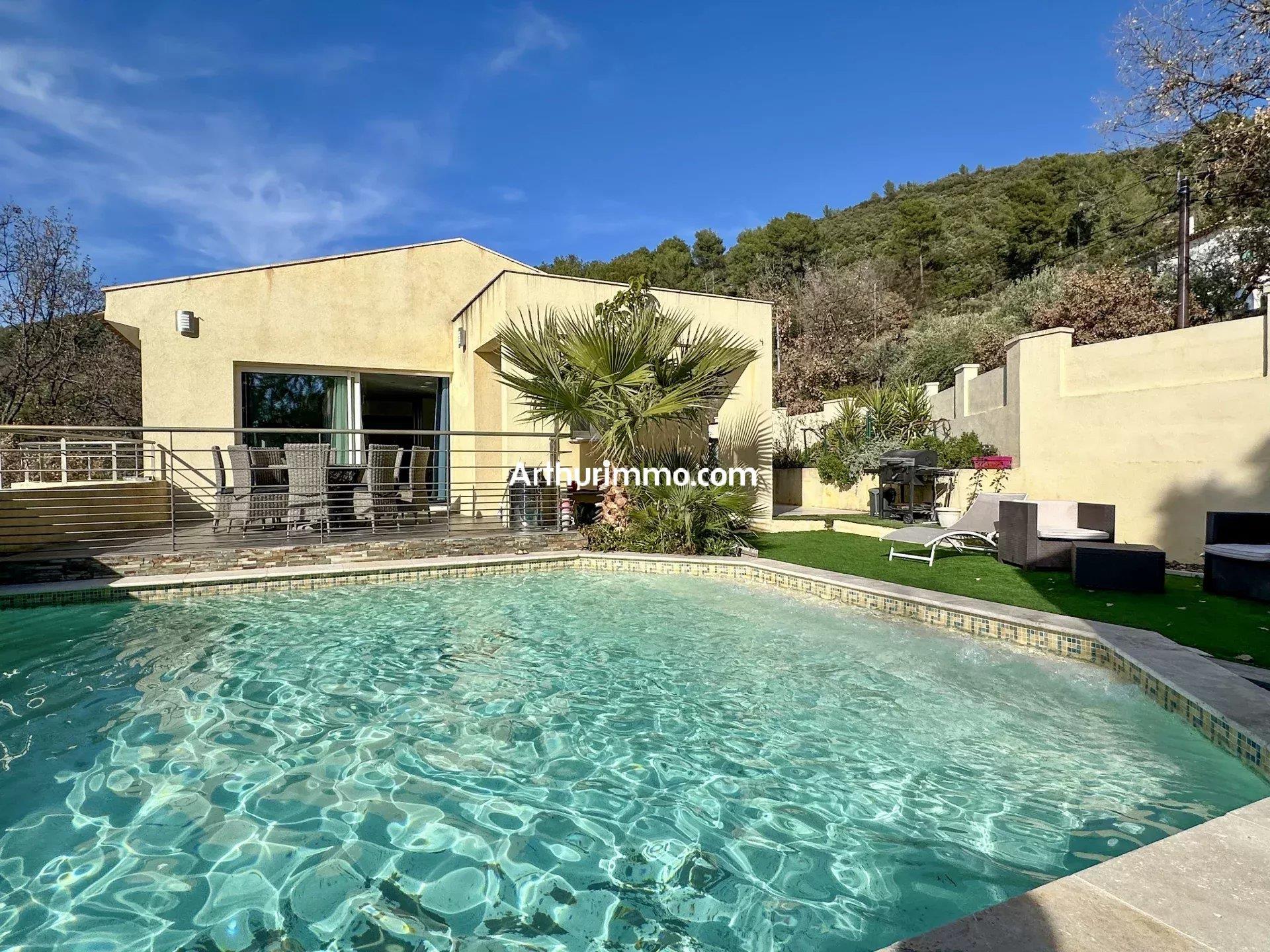Maison à vendre, 197m², Draguignan