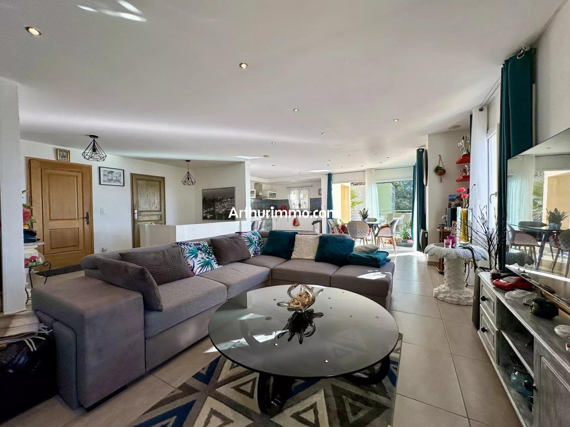 Maison à vendre, 197m², Draguignan