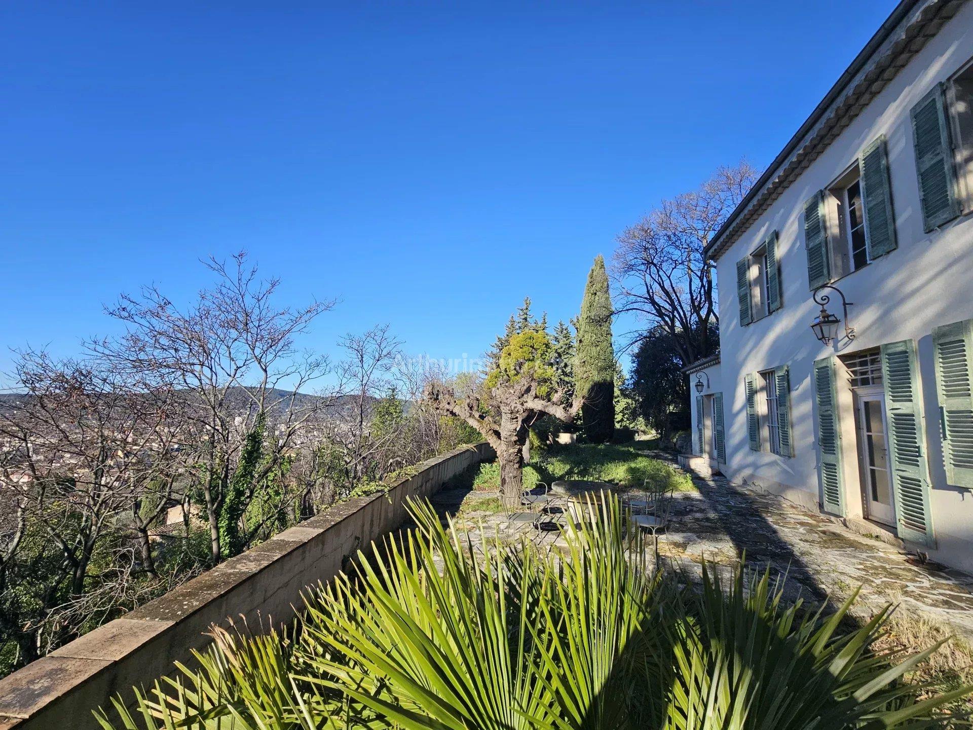 Maison à vendre, 160m², Draguignan