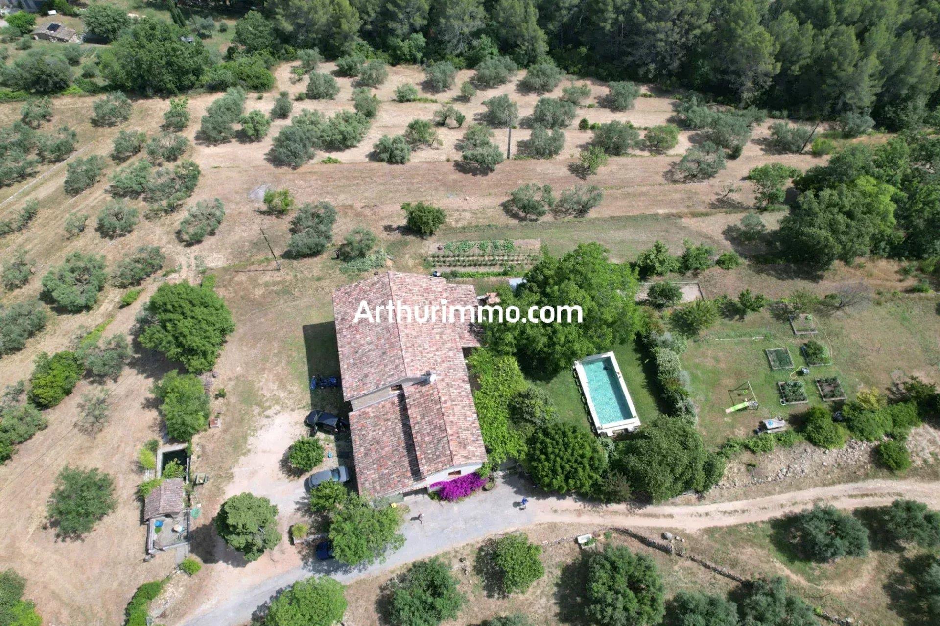 Maison à vendre, 240m², Draguignan