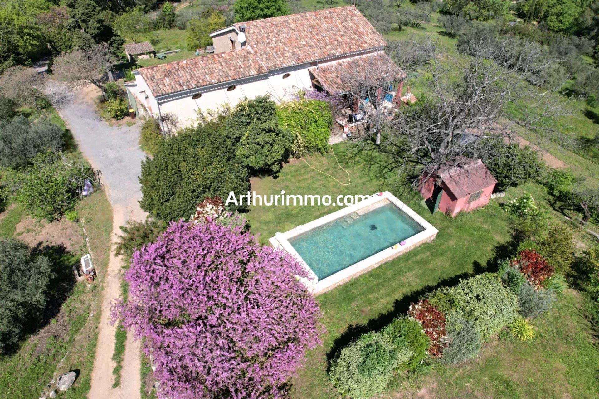 Maison à vendre, 240m², Draguignan