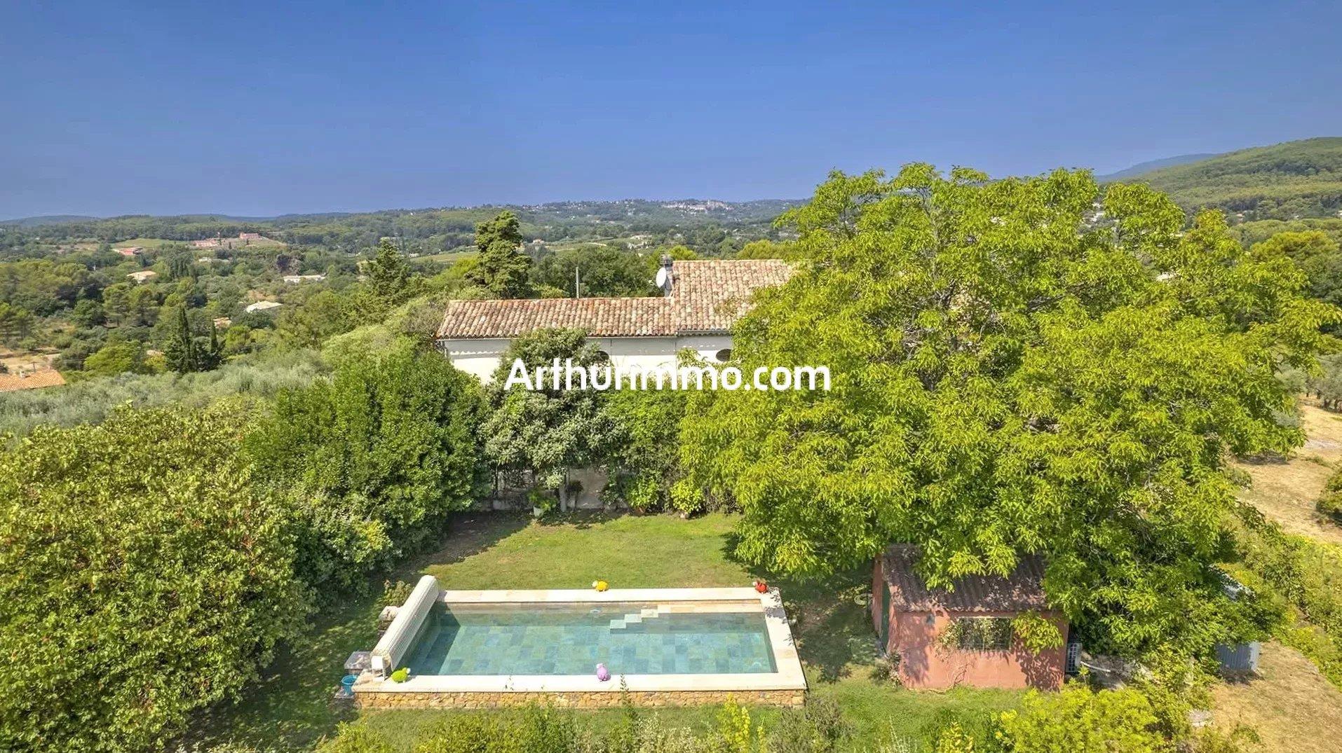 Maison à vendre, 240m², Draguignan