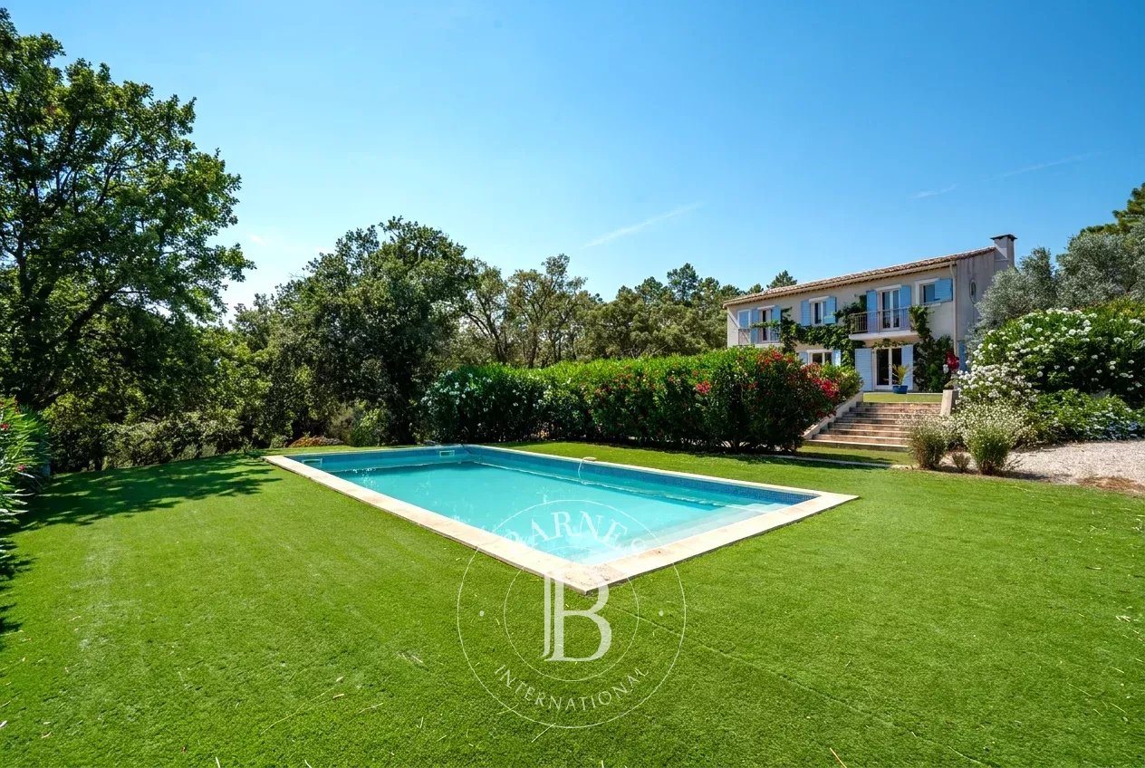 Maison à vendre, 234m², Le Muy