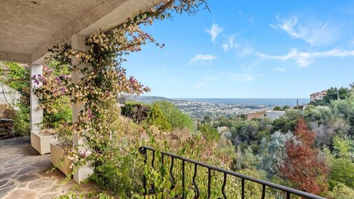 Maison 4 pièces 147 m² · à Mandelieu-la-Napoule · 147 m² · 595 000 €