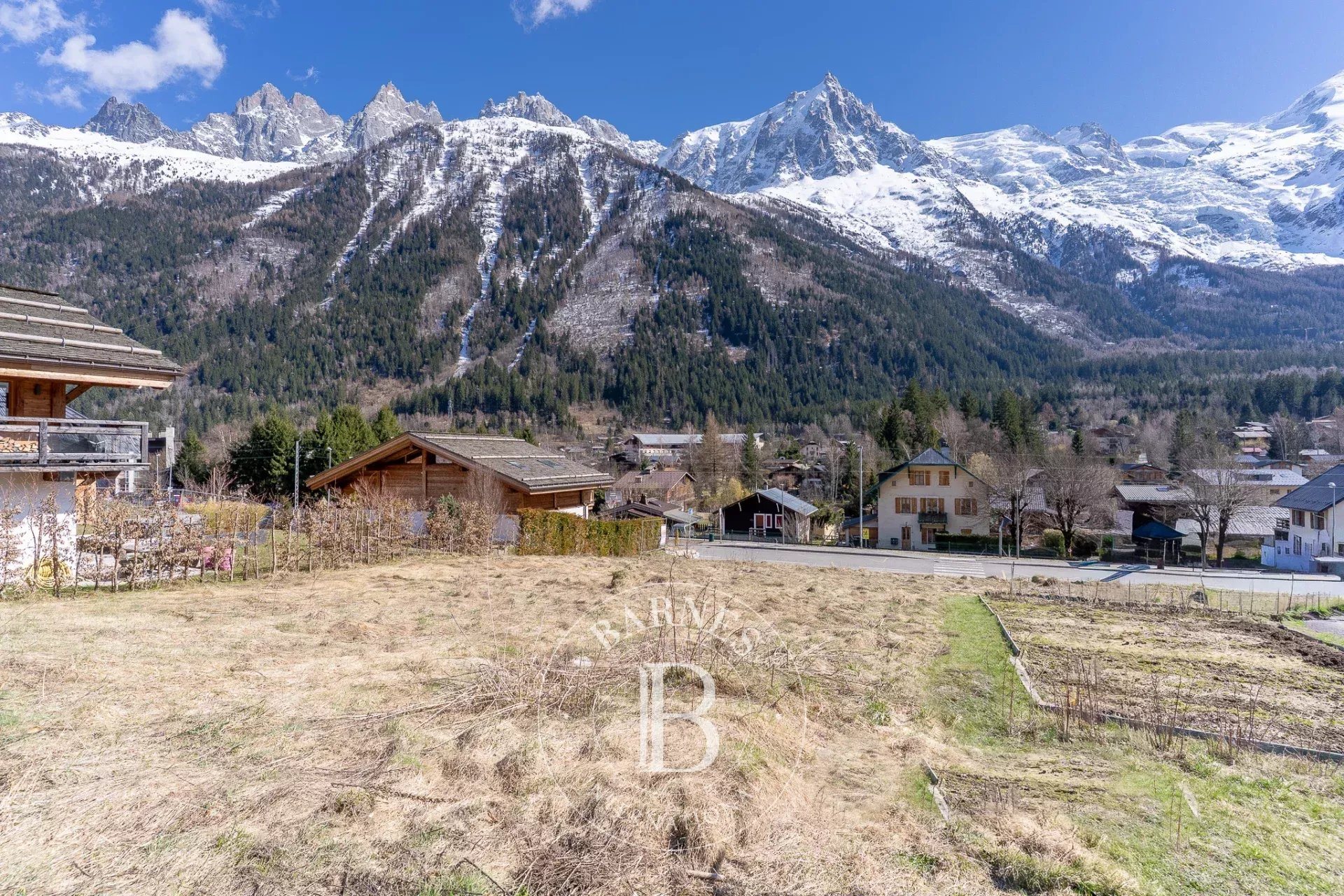 Purchase: Land (74400) - Vue 5