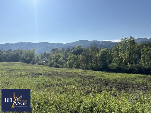 Terrain 630 m² · à Vals-les-Bains · 47 000 €