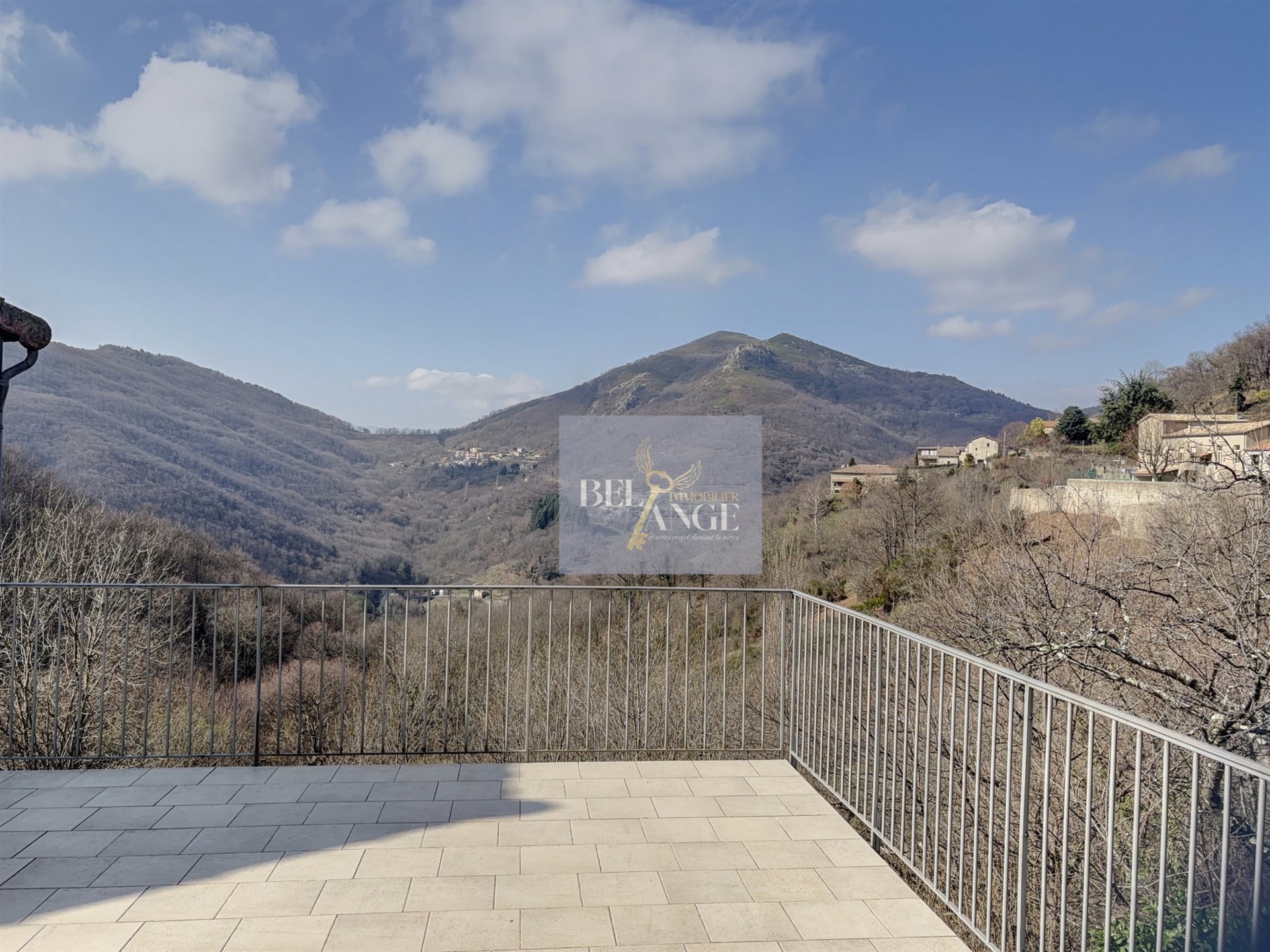 Maison à vendre, 185m², Aizac
