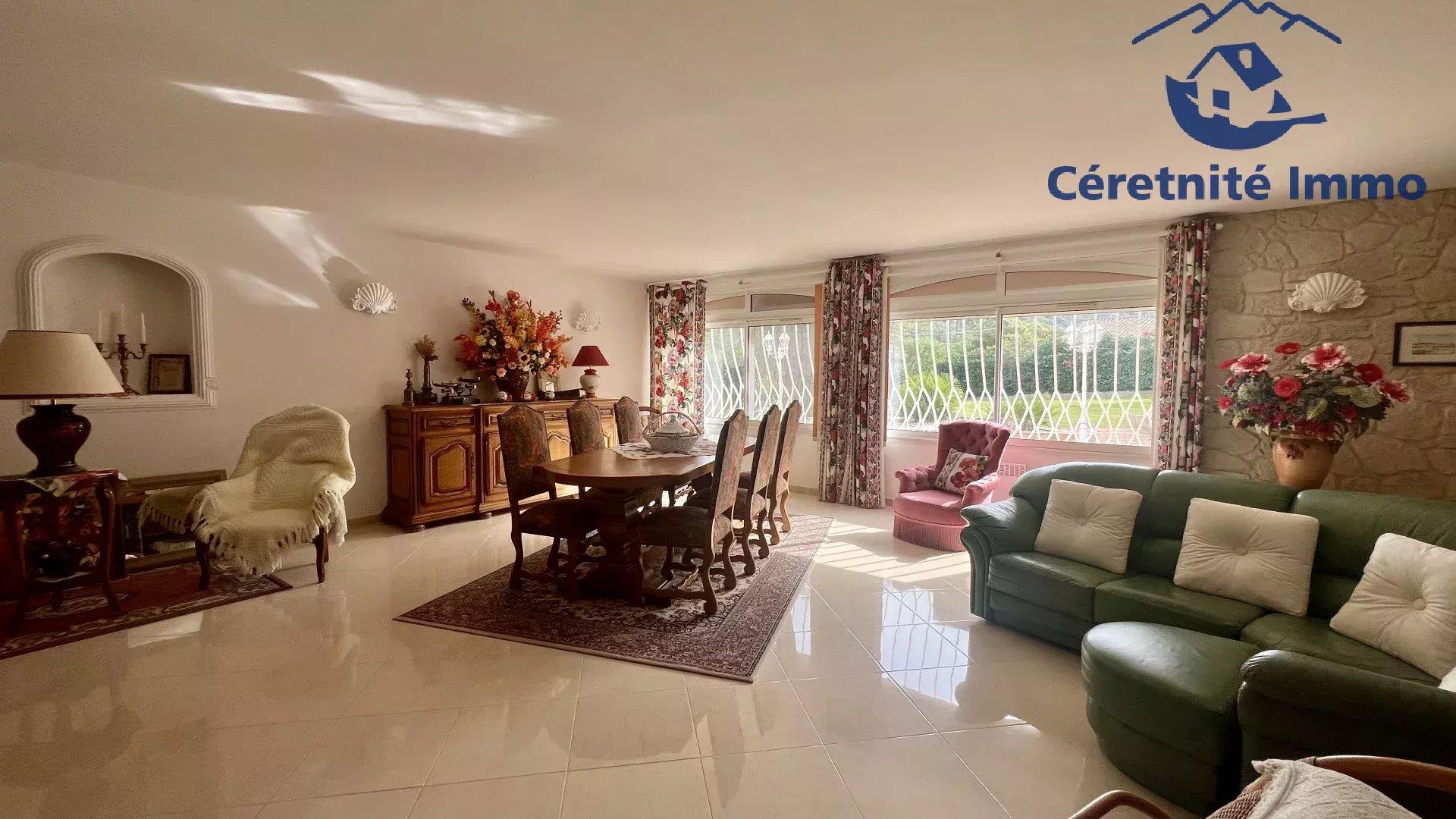 Maison à vendre, 225m², Reynès