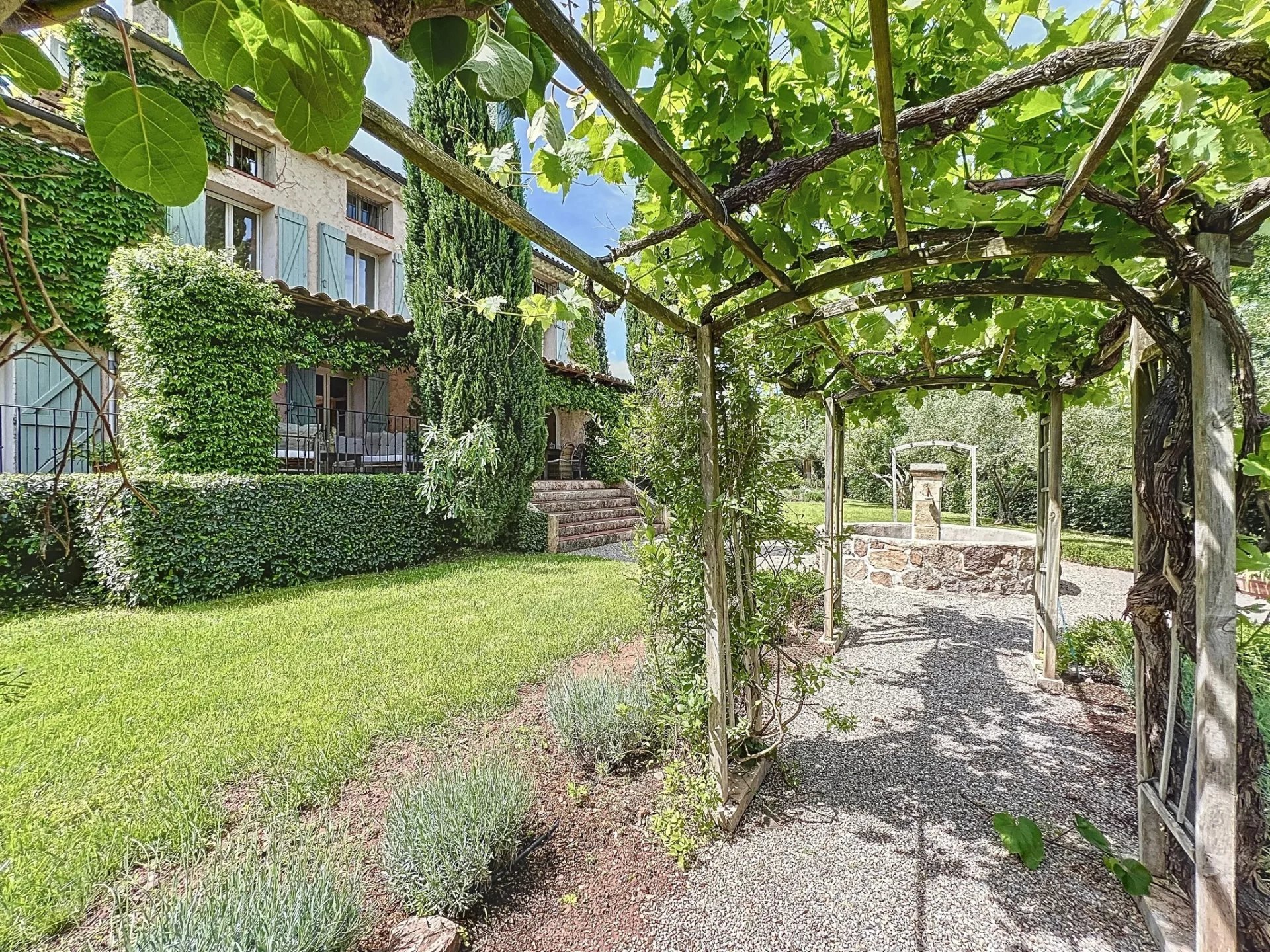 Maison à vendre, 268m², Gonfaron