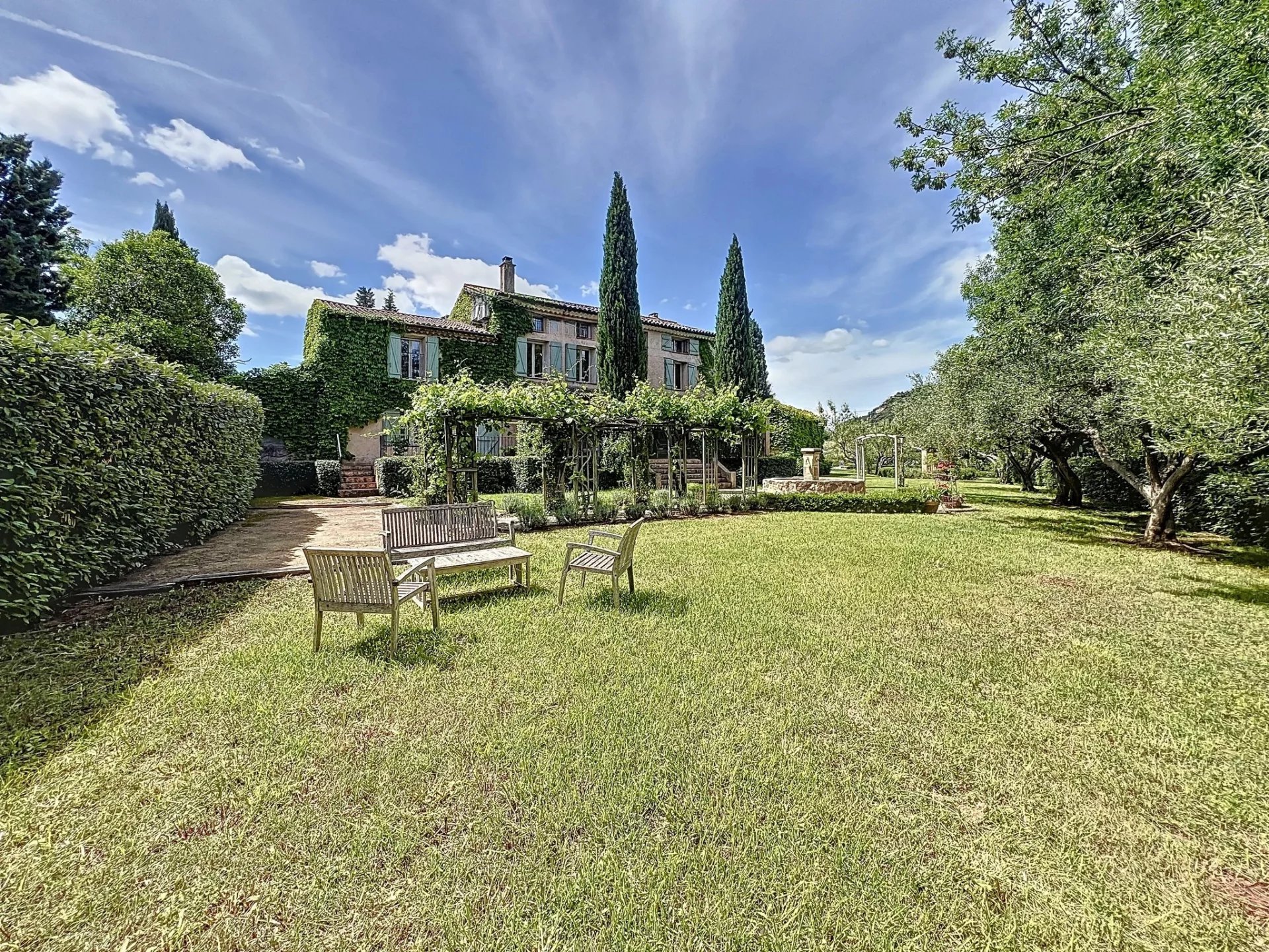 Maison à vendre, 268m², Gonfaron