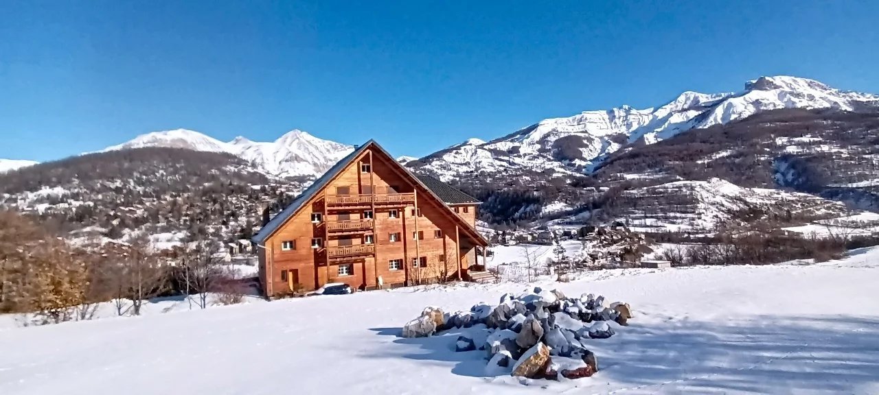 Maison à vendre, 880m², Allos